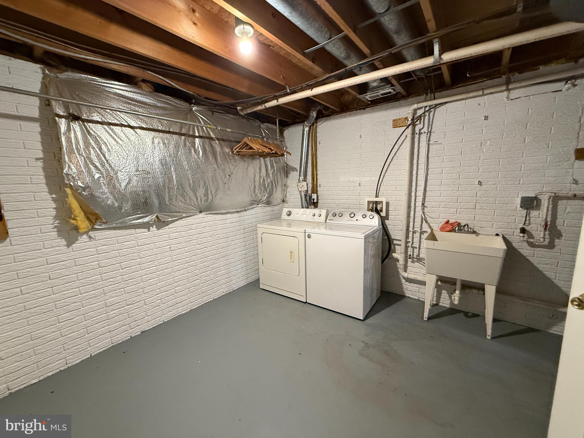 AQUIA HEIGHTS - Residential Lease