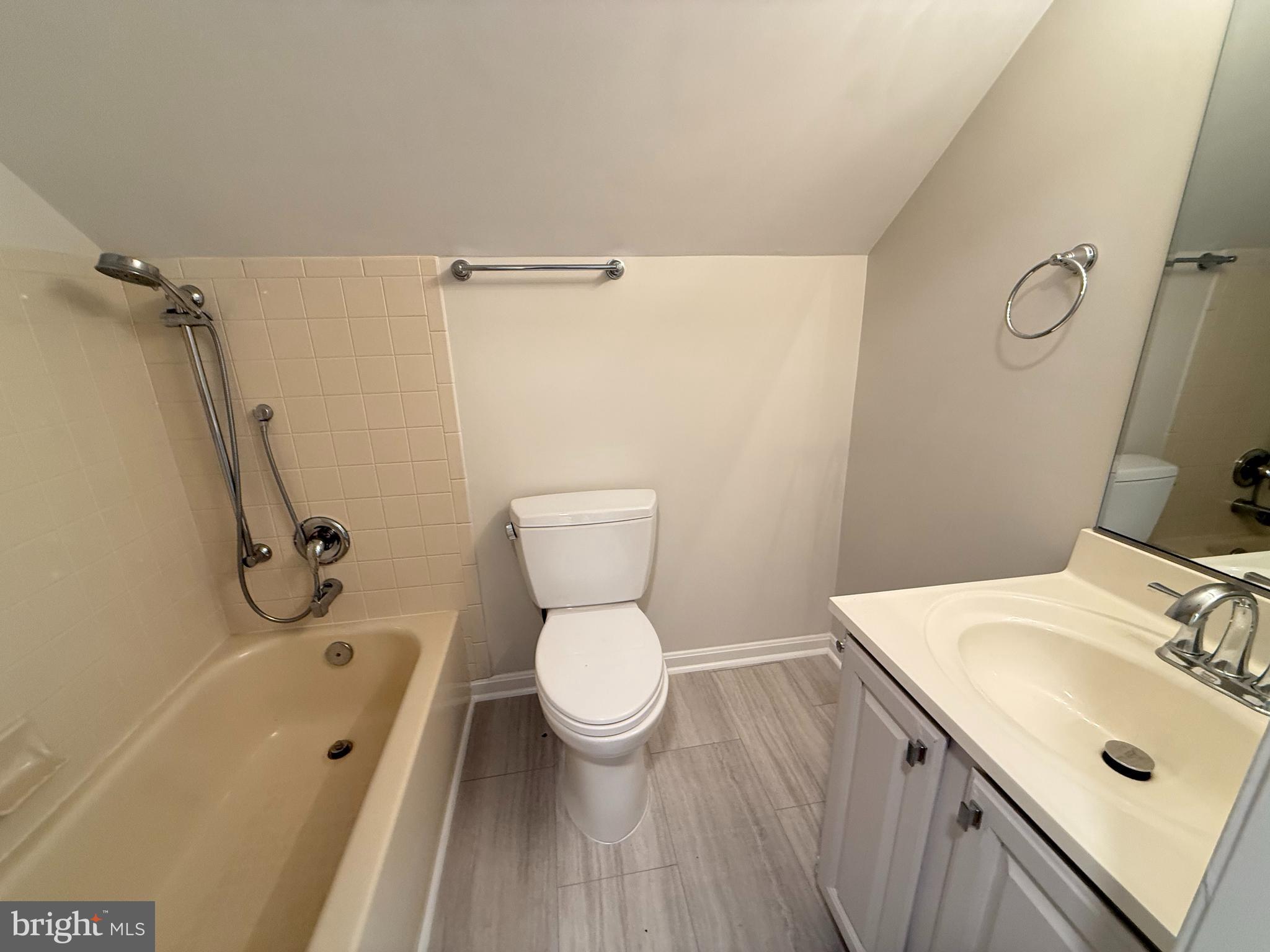 AQUIA HEIGHTS - Residential Lease