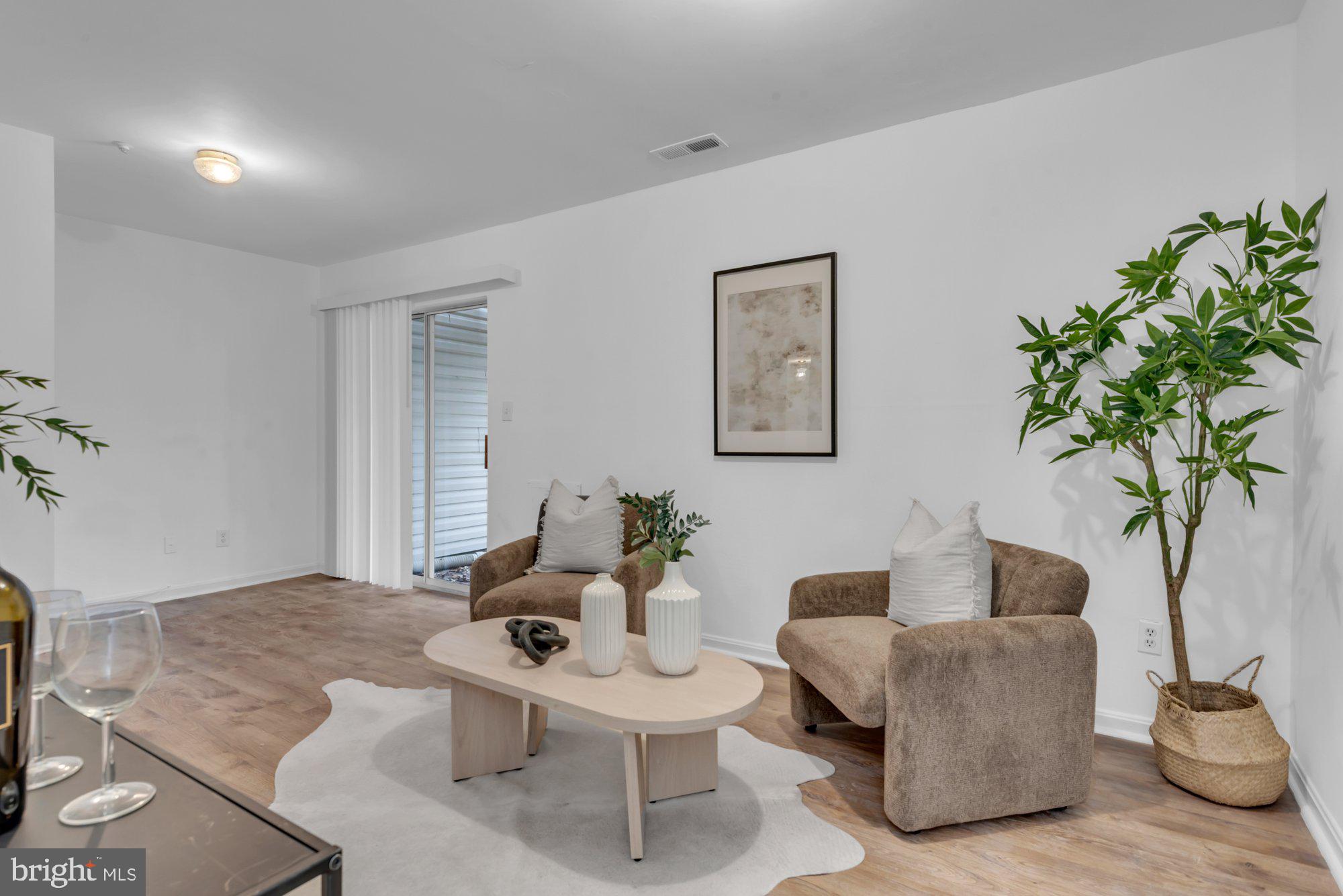 CARRIAGE PINES - Residential