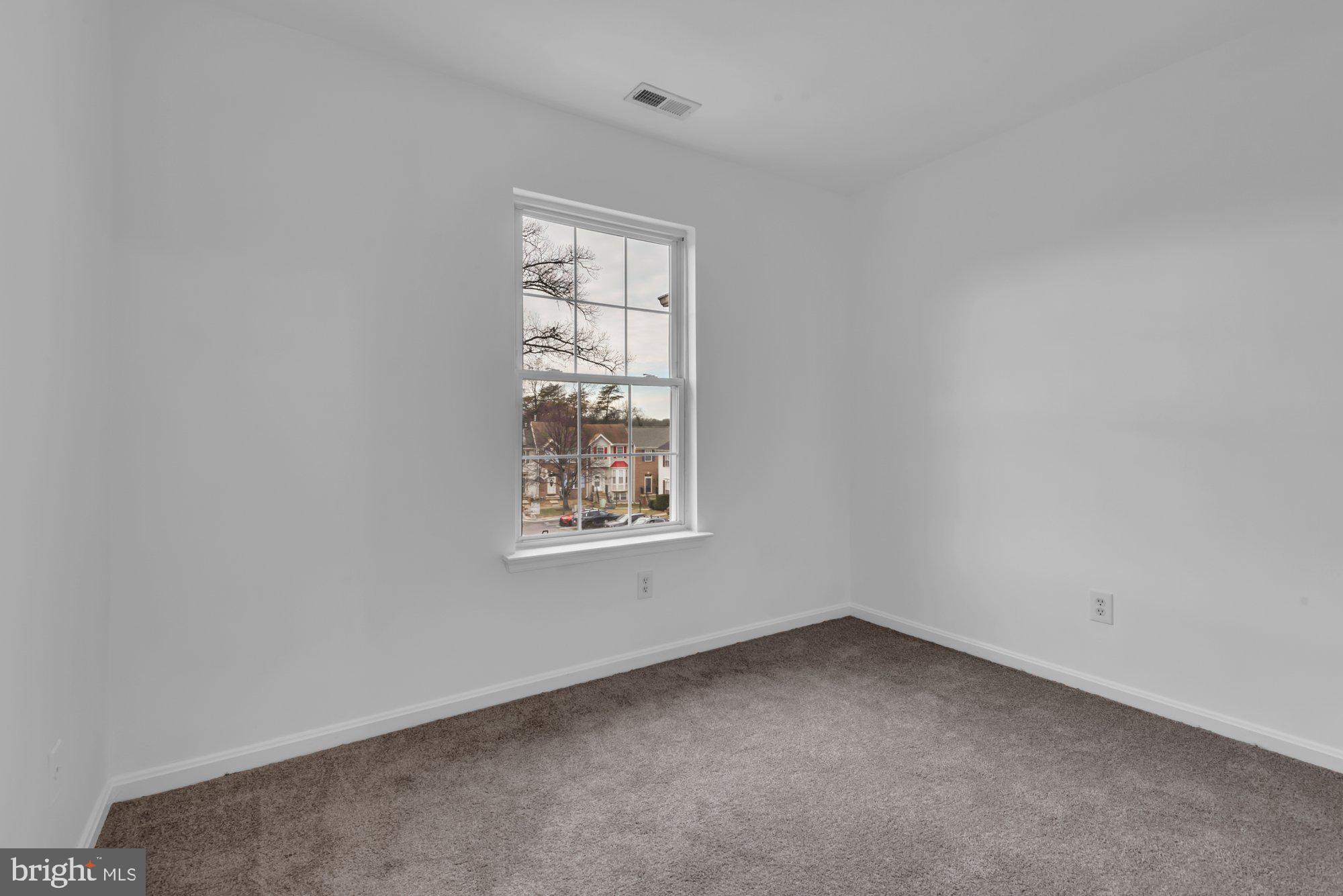 CARRIAGE PINES - Residential