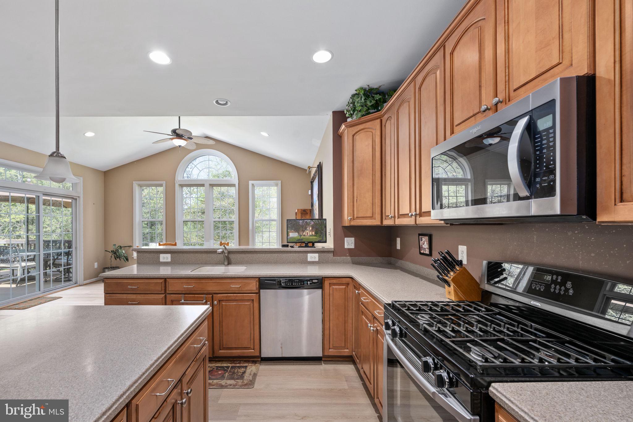 LINTON CREST - Residential