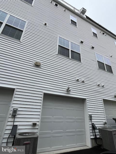 WATERSIDE - Residential