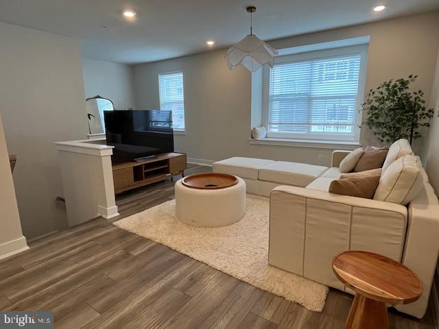 WATERSIDE - Residential