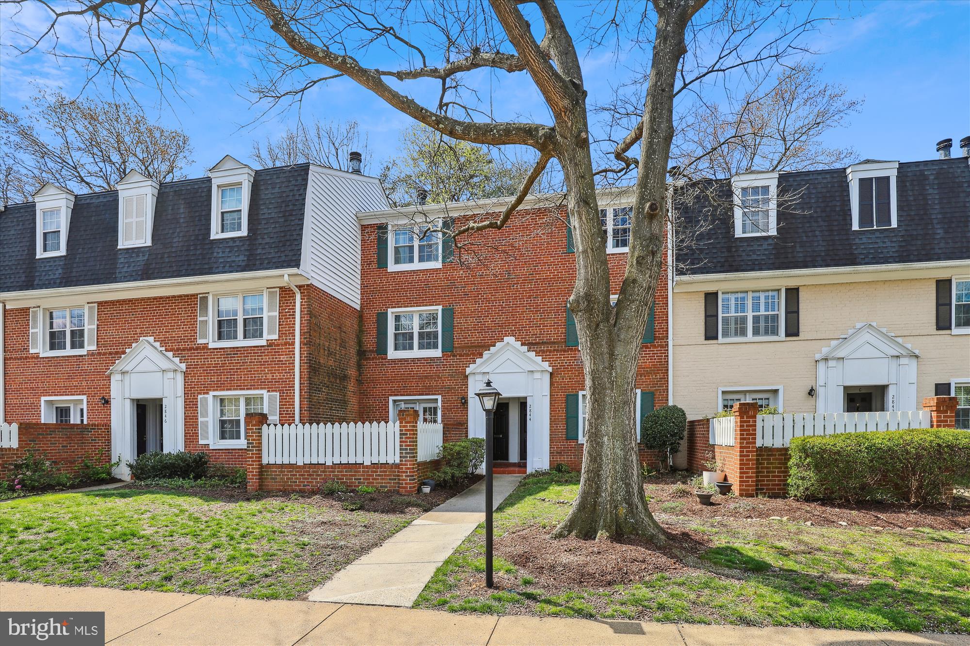 THE ARLINGTON - Residential