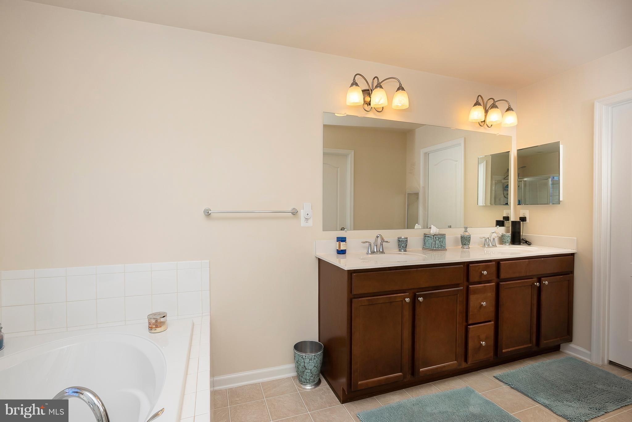 STONEHOUSE RUN - Residential