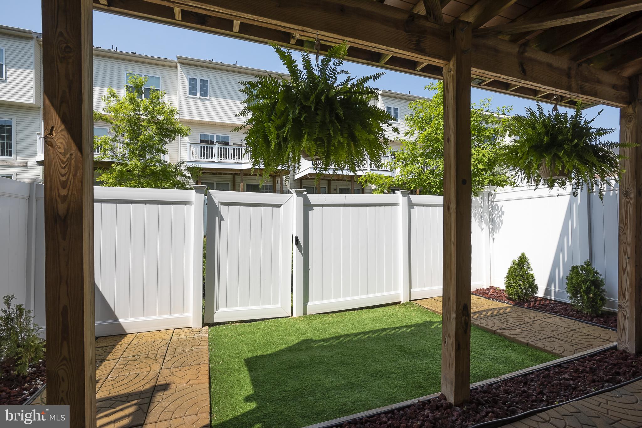 STONEHOUSE RUN - Residential