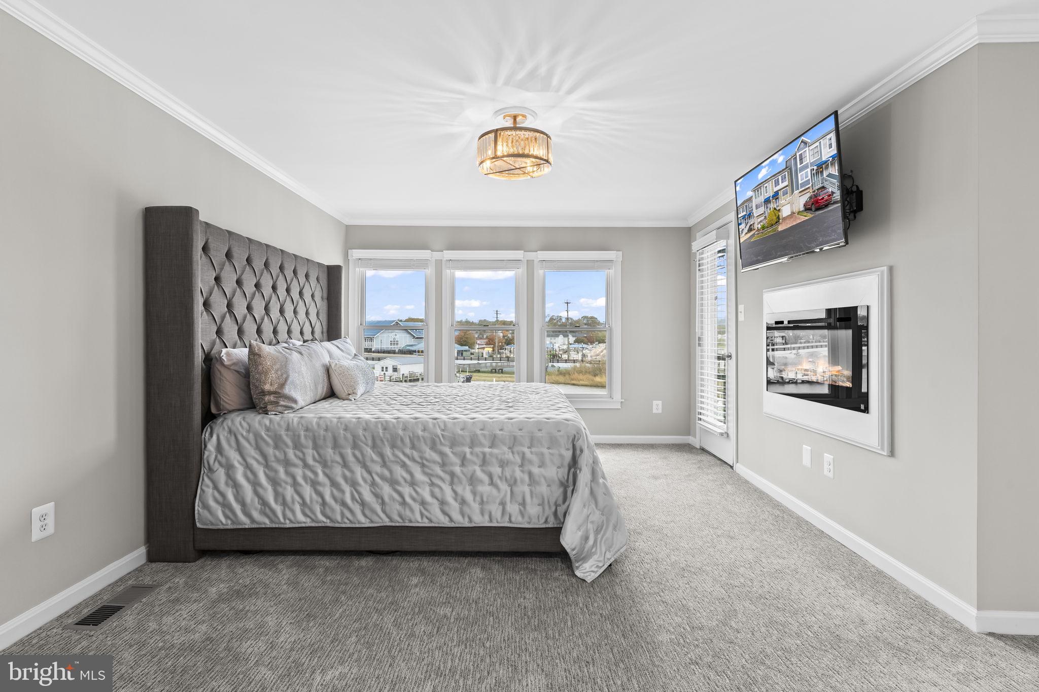 WINDWARD KEY - Residential