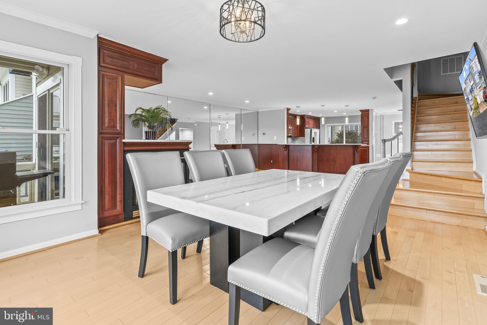 WINDWARD KEY - Residential