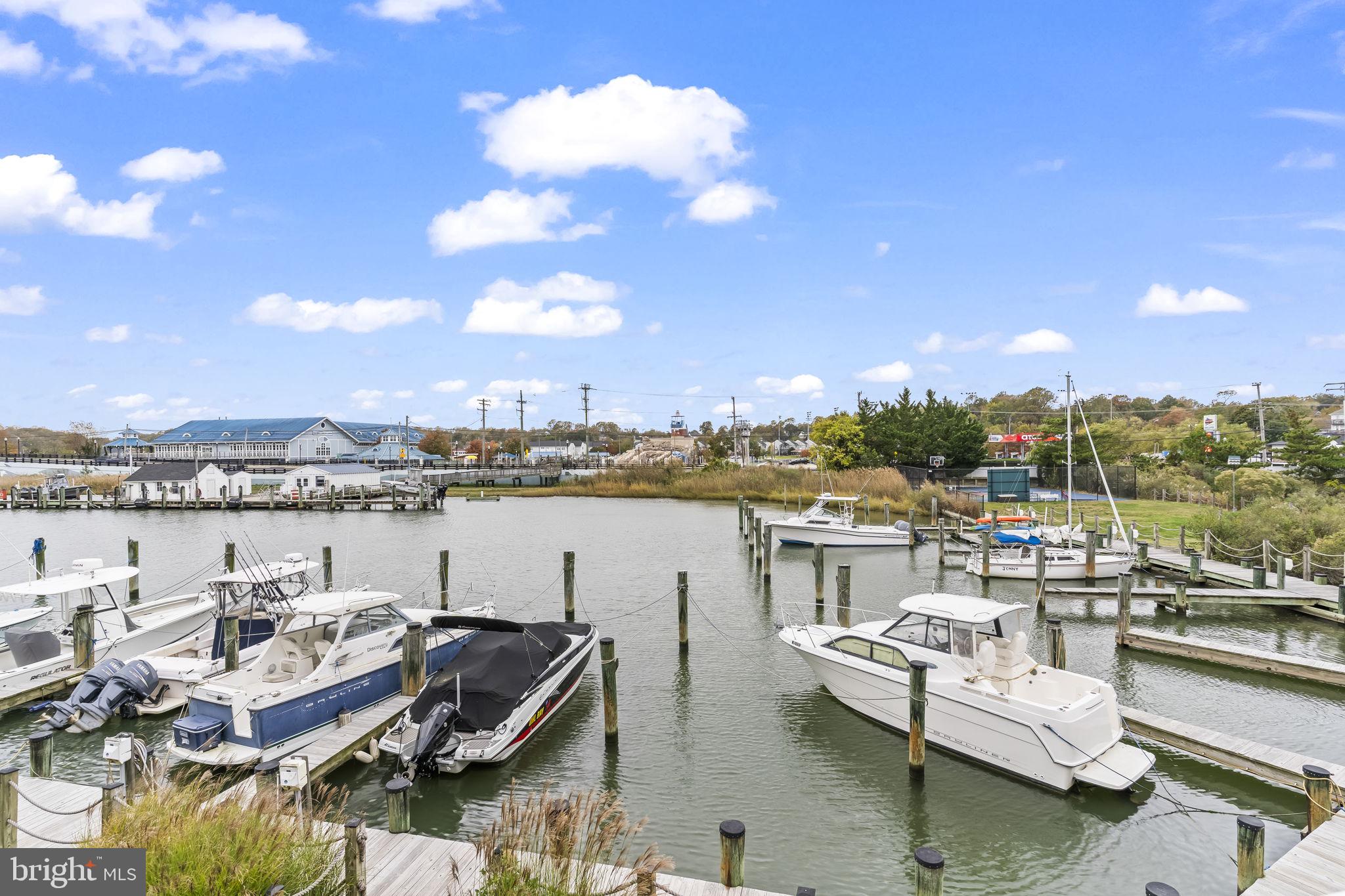 WINDWARD KEY - Residential