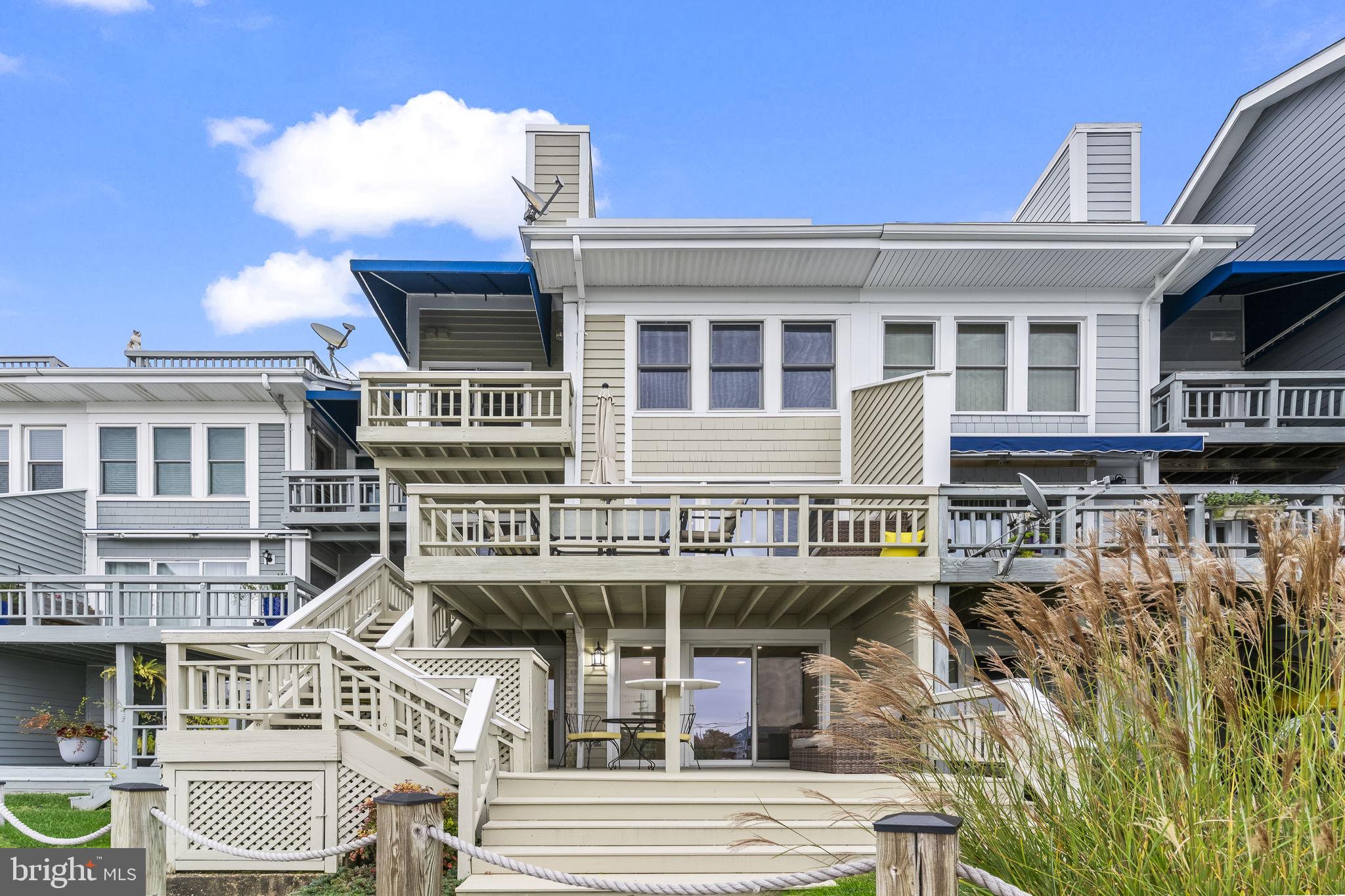 WINDWARD KEY - Residential