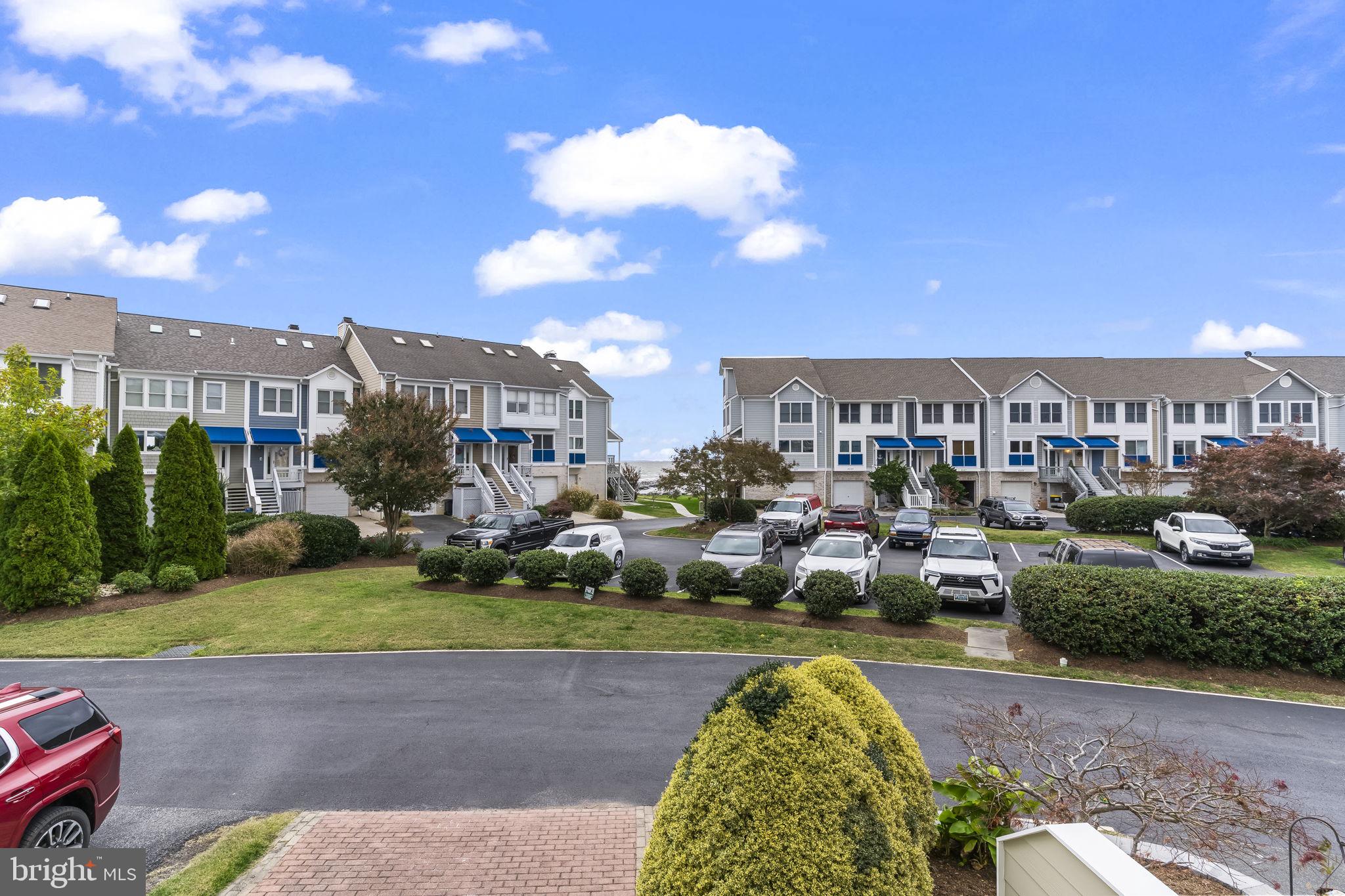 WINDWARD KEY - Residential