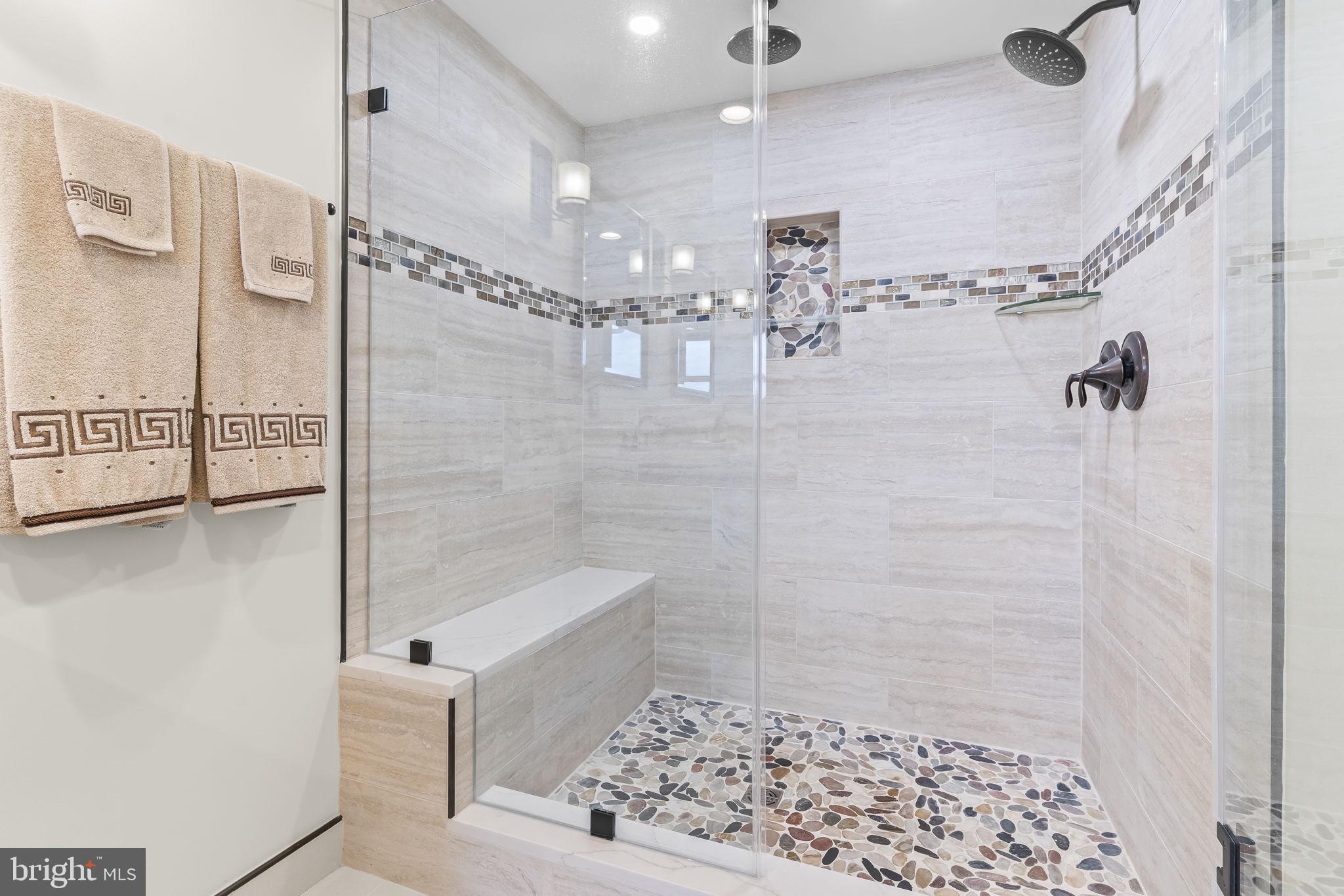 WINDWARD KEY - Residential