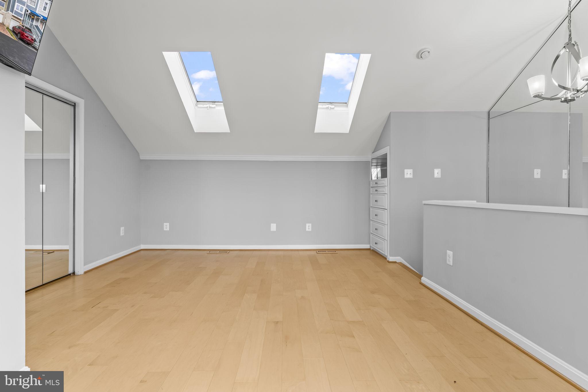 WINDWARD KEY - Residential