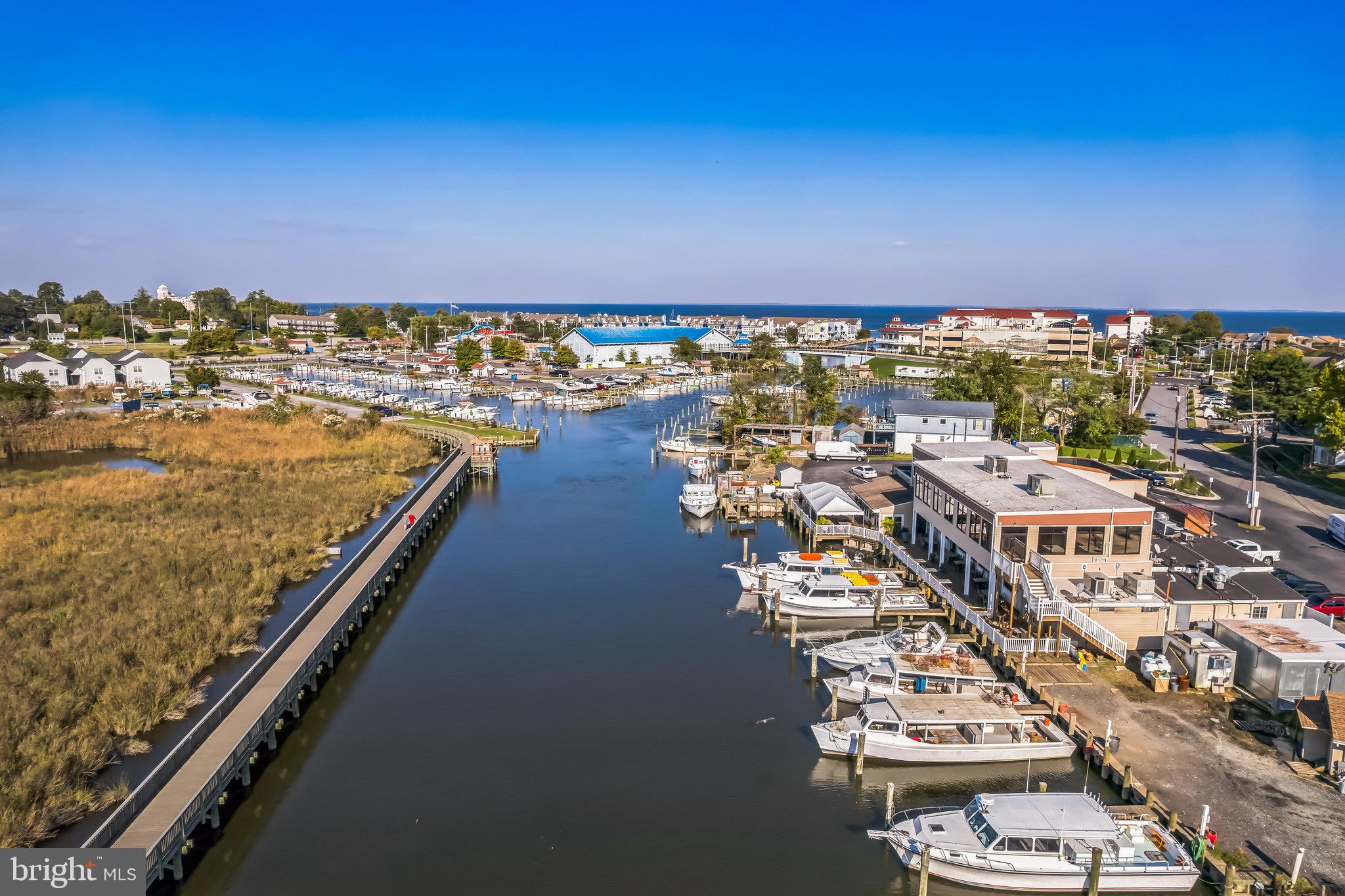 WINDWARD KEY - Residential