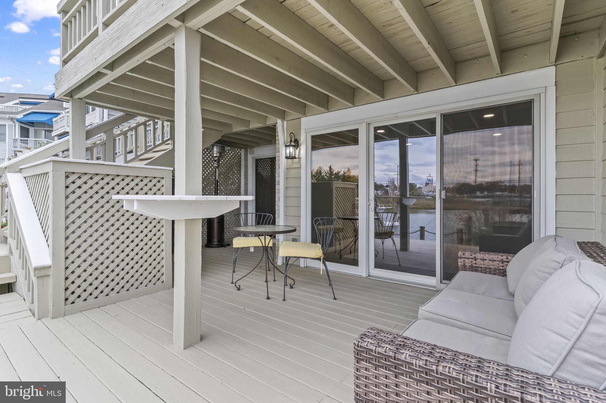 WINDWARD KEY - Residential