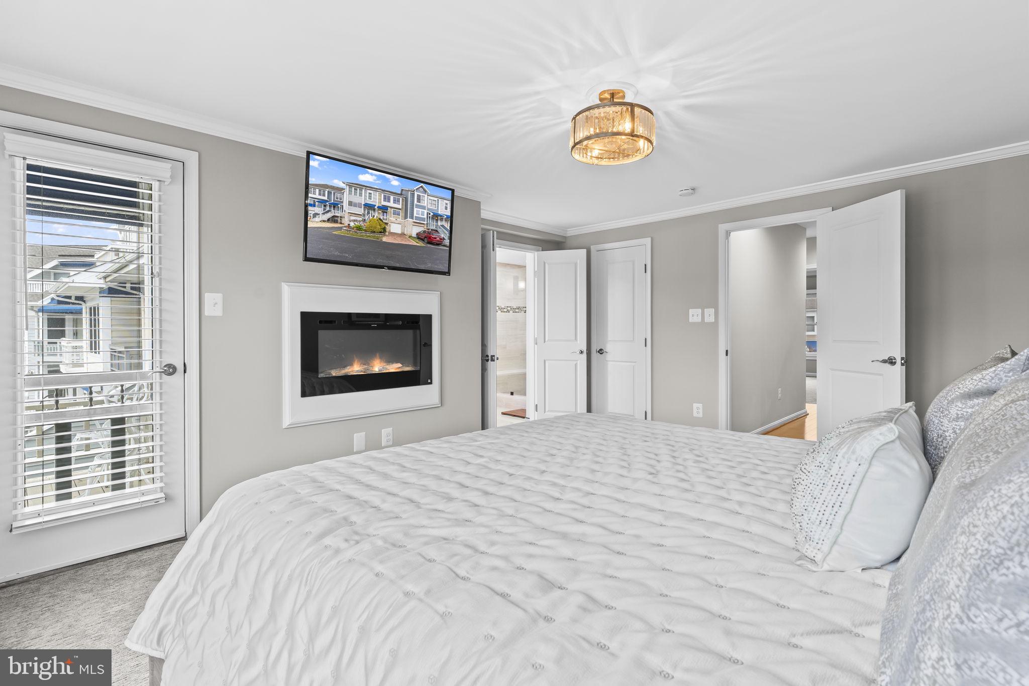 WINDWARD KEY - Residential