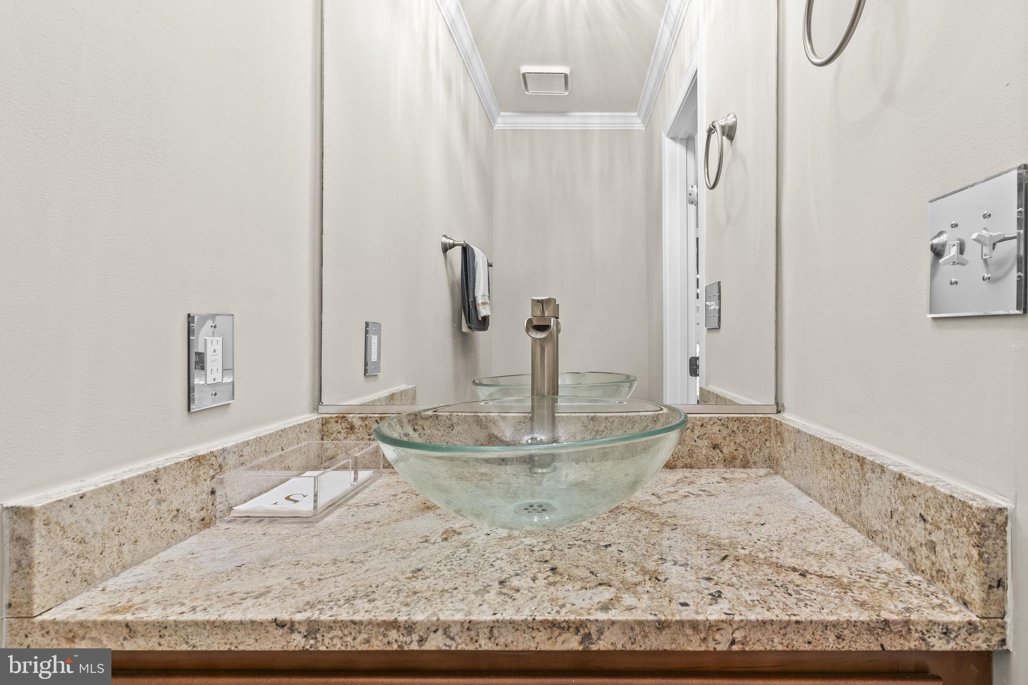 WINDWARD KEY - Residential