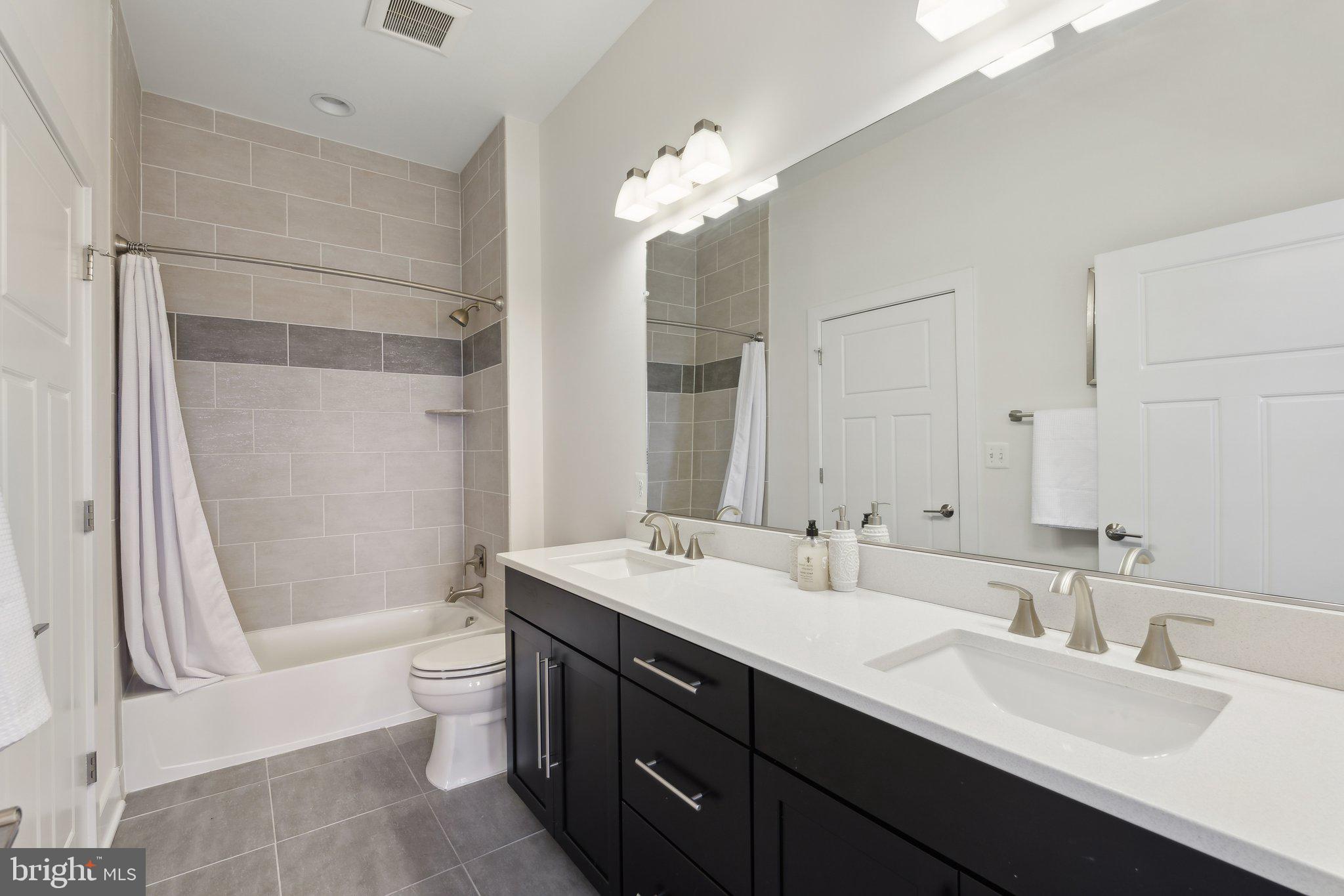 COLUMBIA - Residential