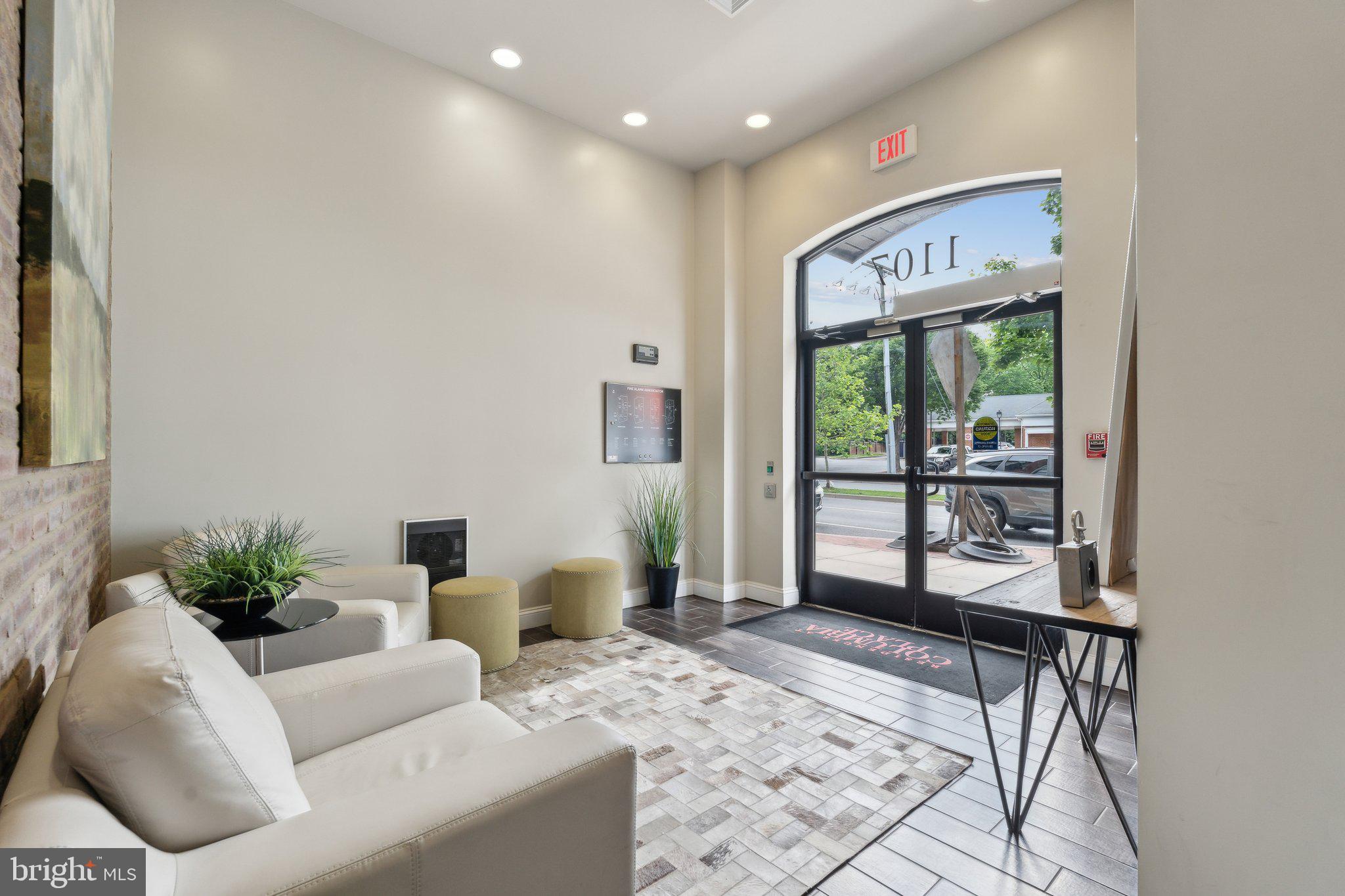 COLUMBIA - Residential