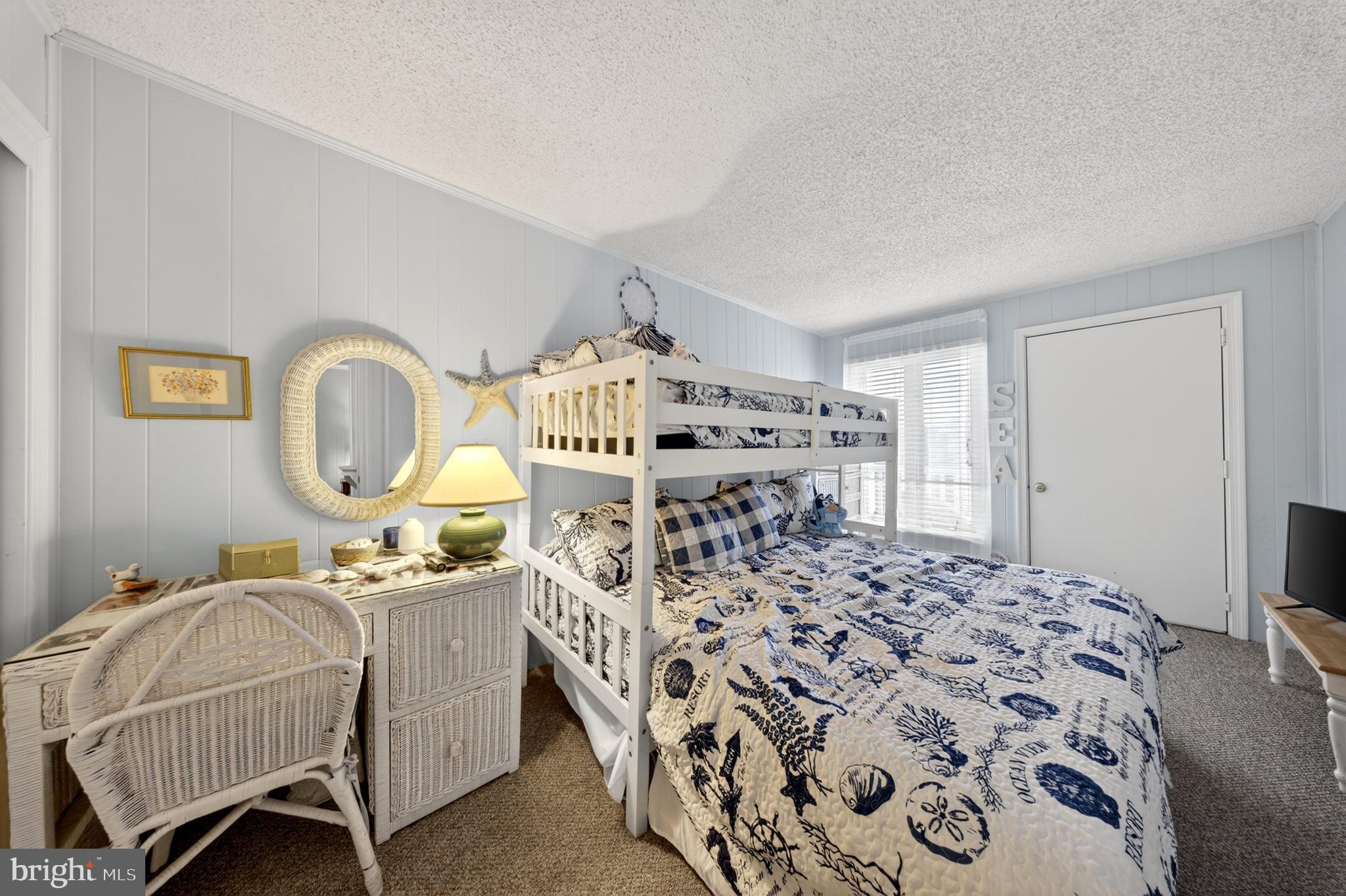CEDAR SHORES - Residential
