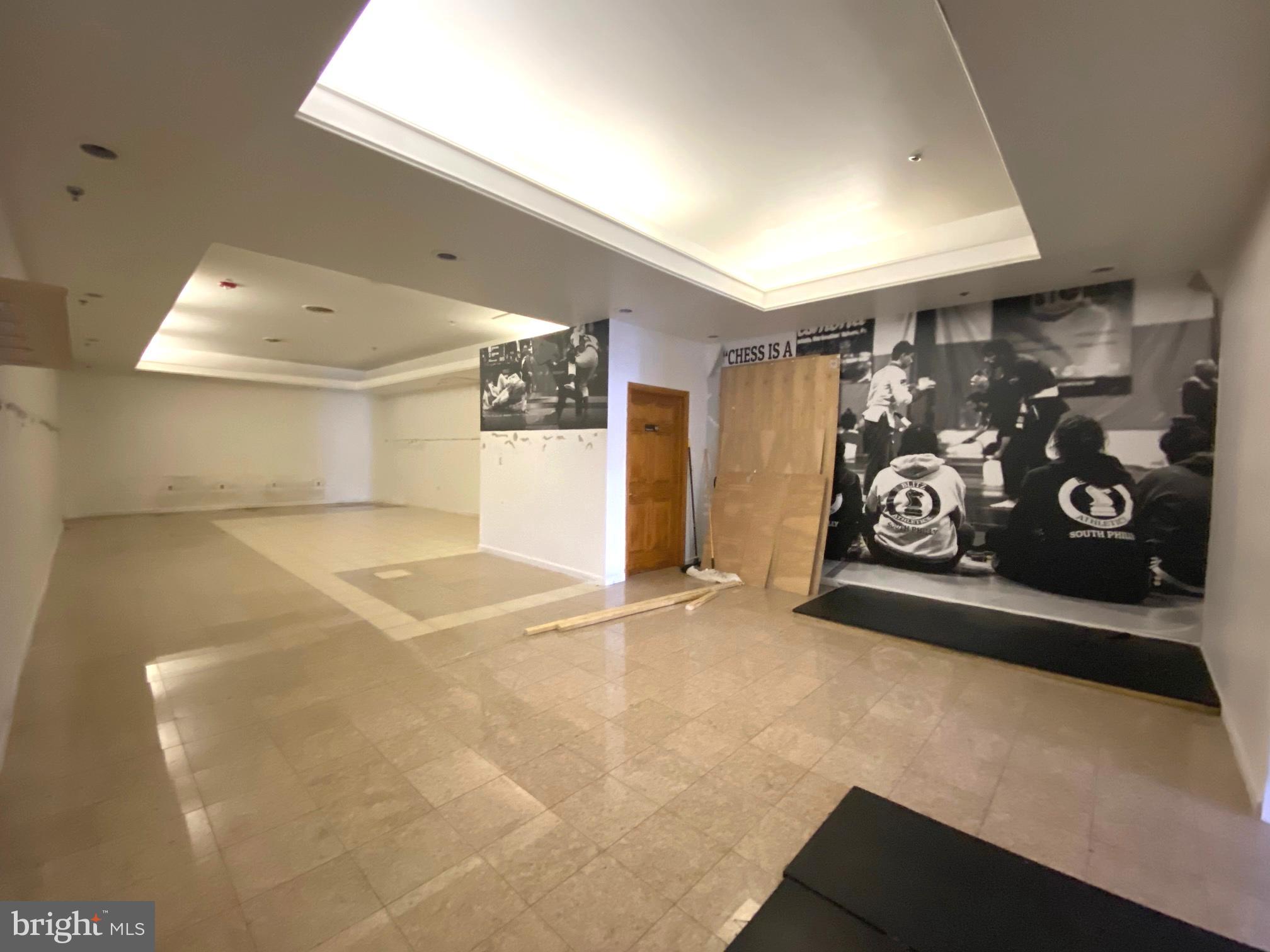 BELLA VISTA - Commercial Lease