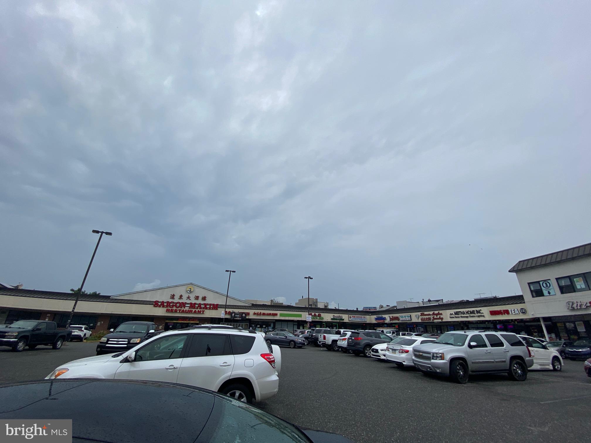 BELLA VISTA - Commercial Lease