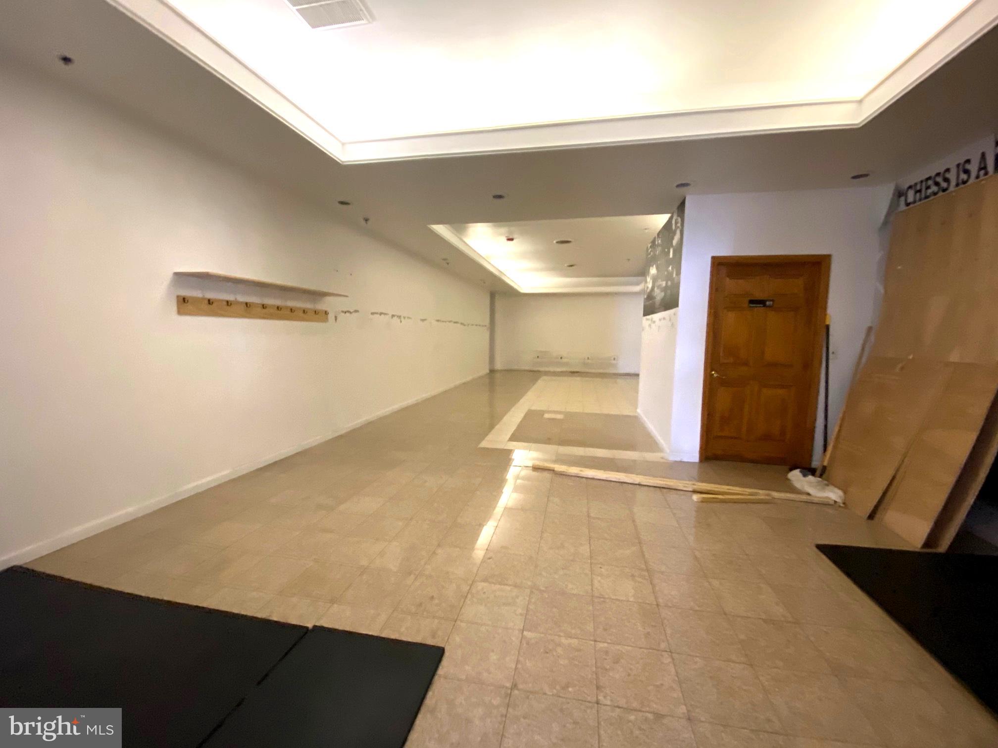 BELLA VISTA - Commercial Lease