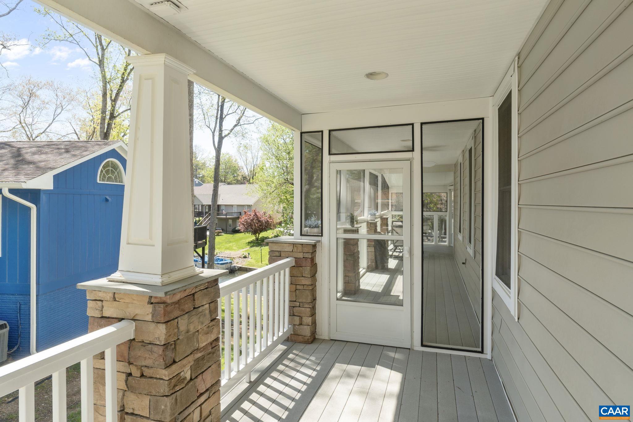 LAKE MONTICELLO - Residential