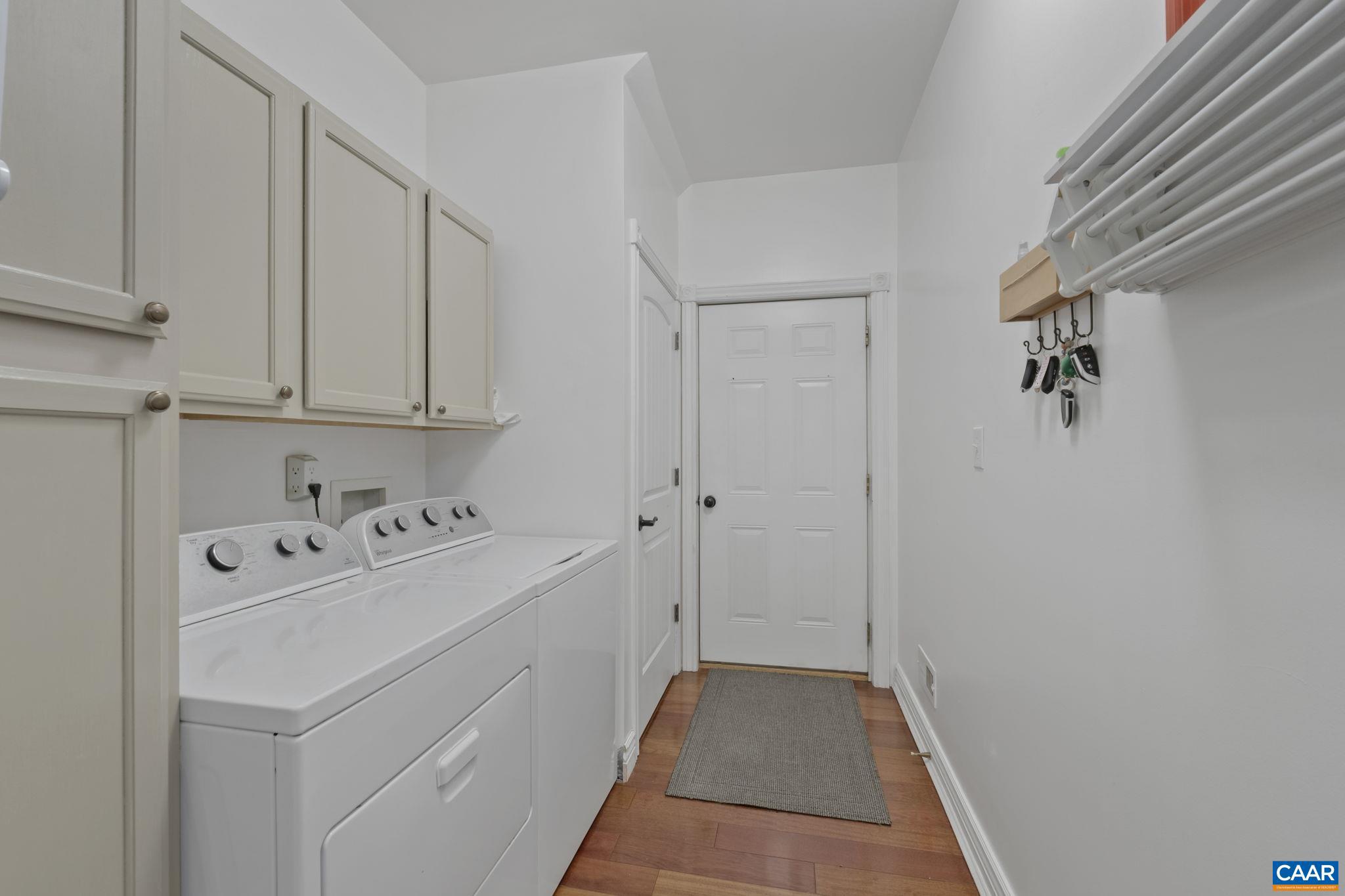 LAKE MONTICELLO - Residential