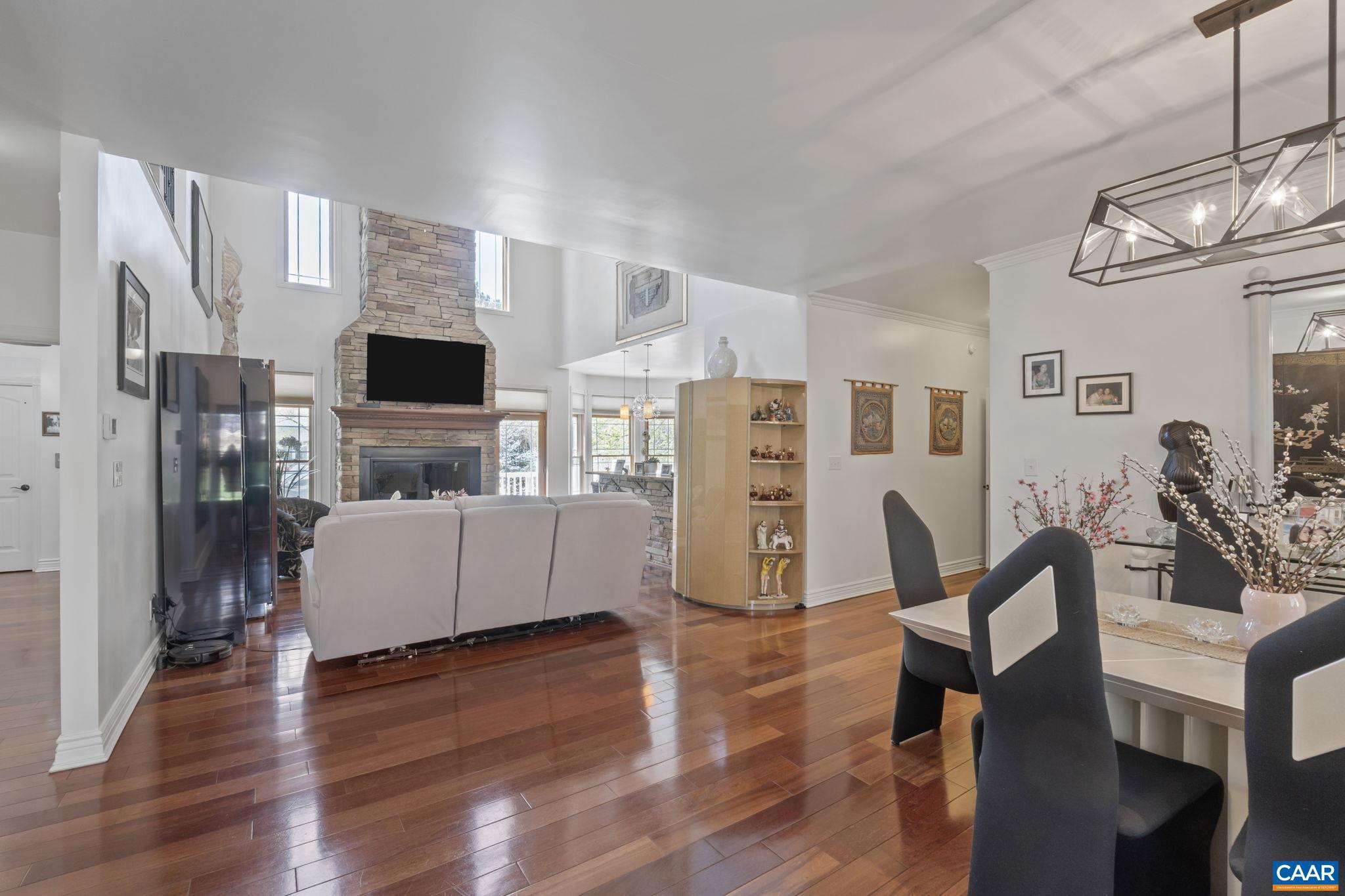 LAKE MONTICELLO - Residential