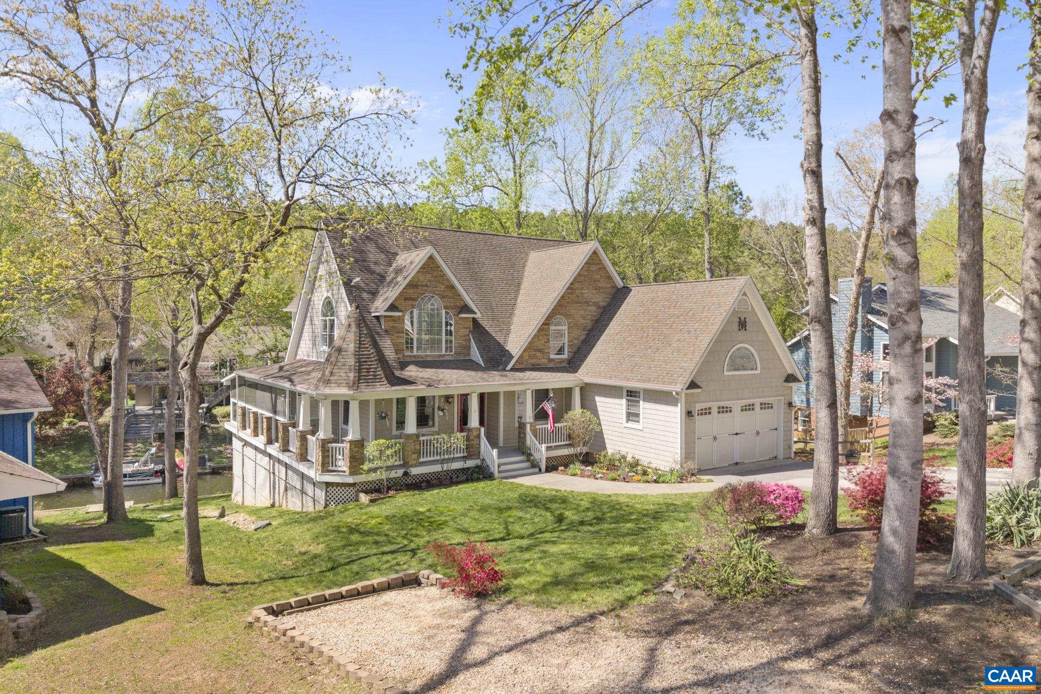 LAKE MONTICELLO - Residential