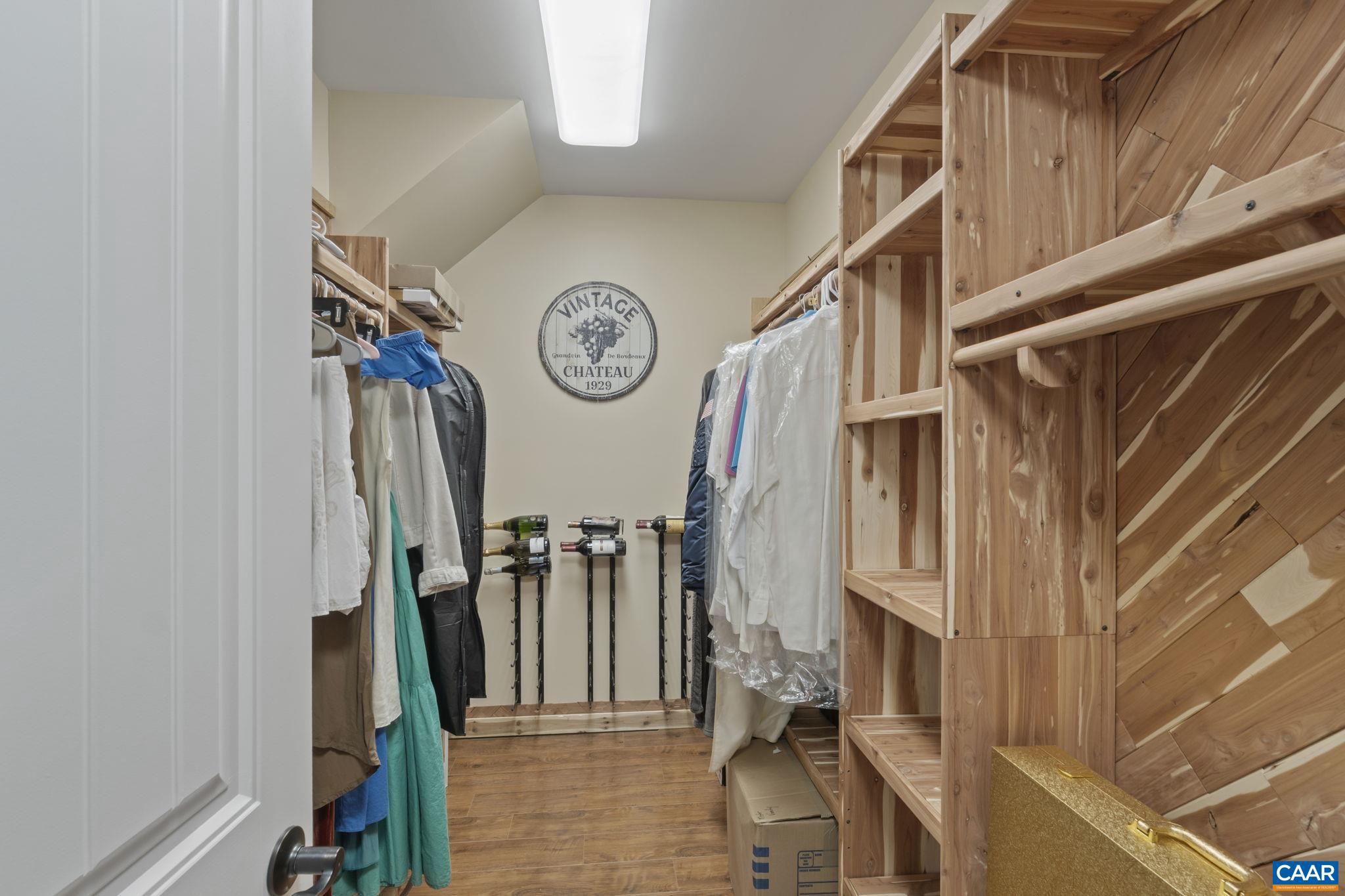 LAKE MONTICELLO - Residential