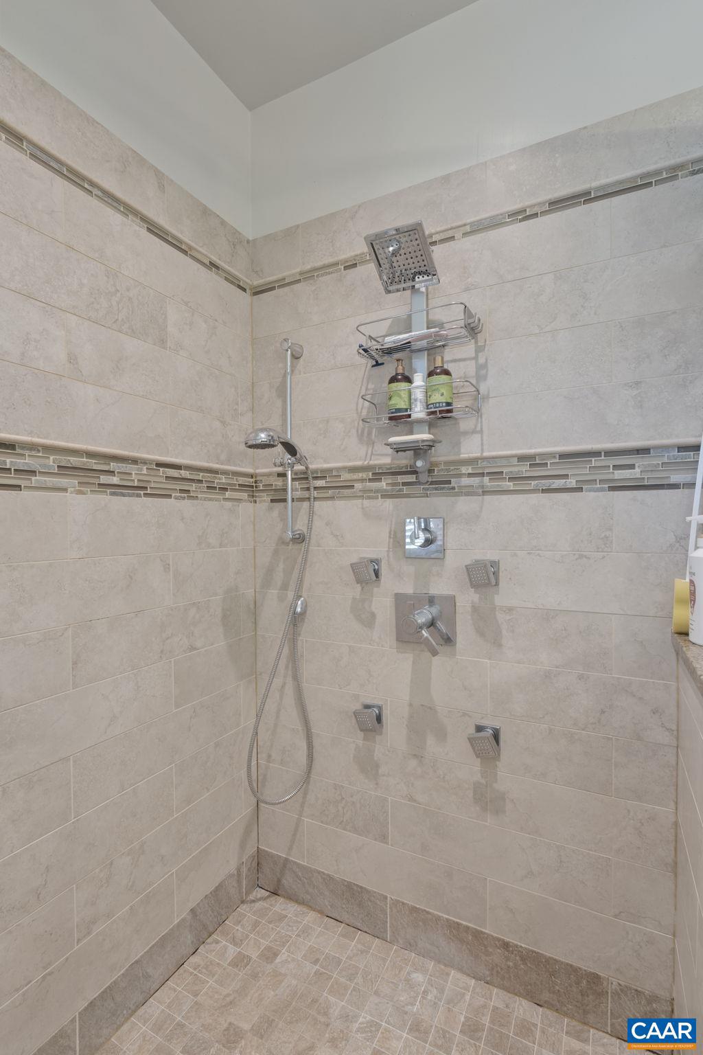 LAKE MONTICELLO - Residential