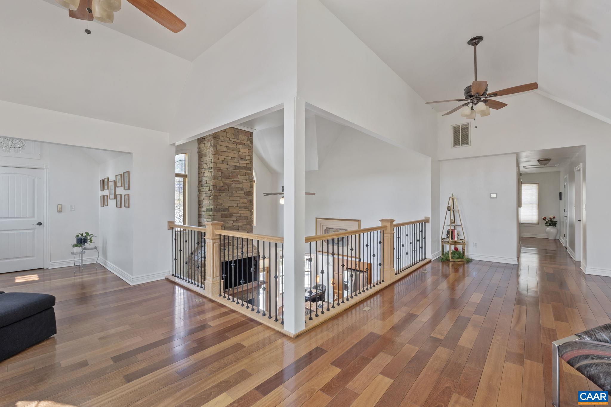 LAKE MONTICELLO - Residential