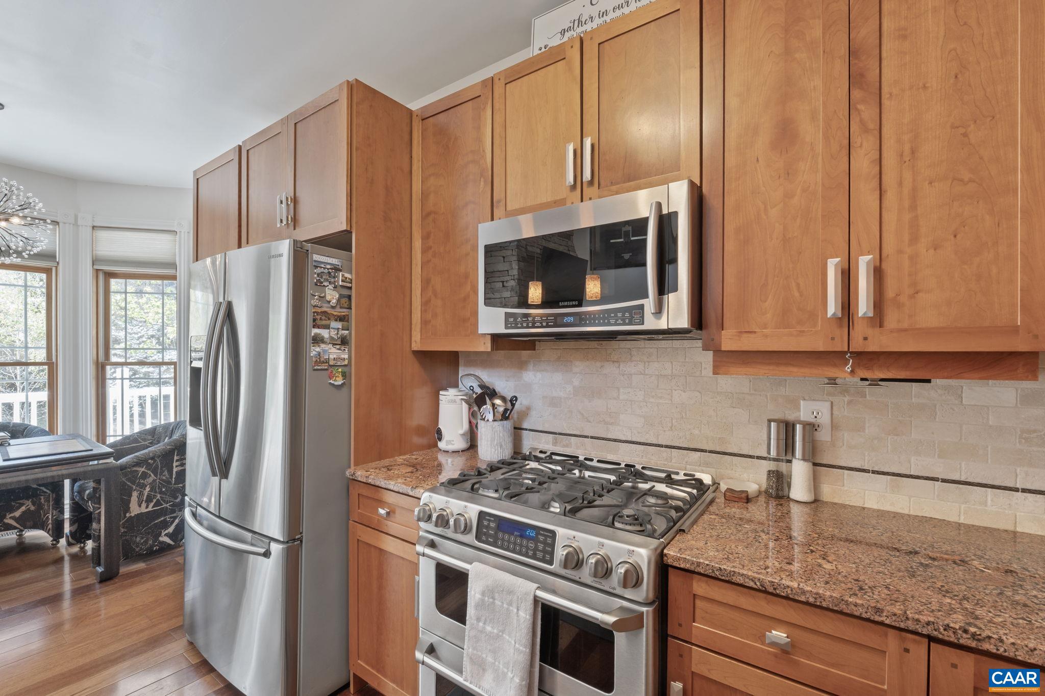 LAKE MONTICELLO - Residential