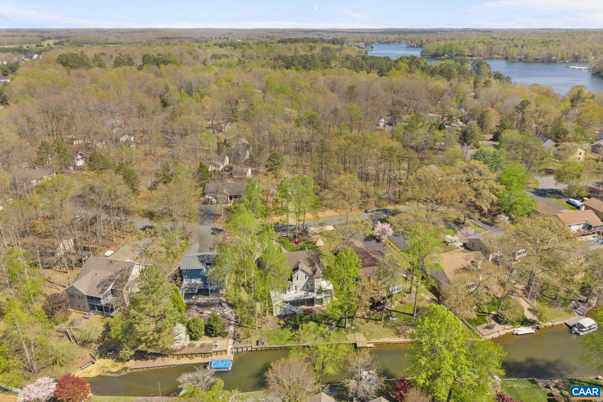 LAKE MONTICELLO - Residential