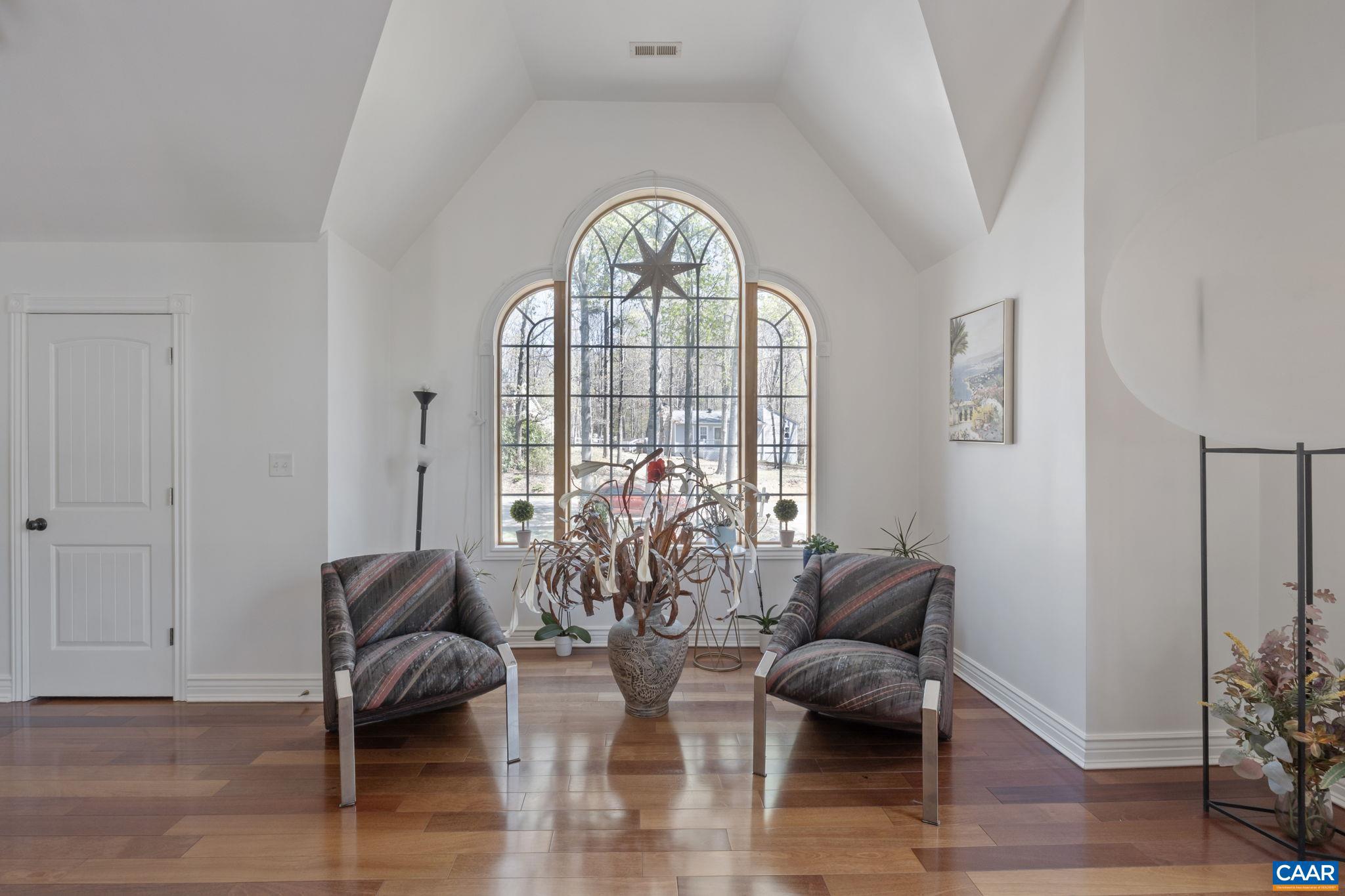 LAKE MONTICELLO - Residential