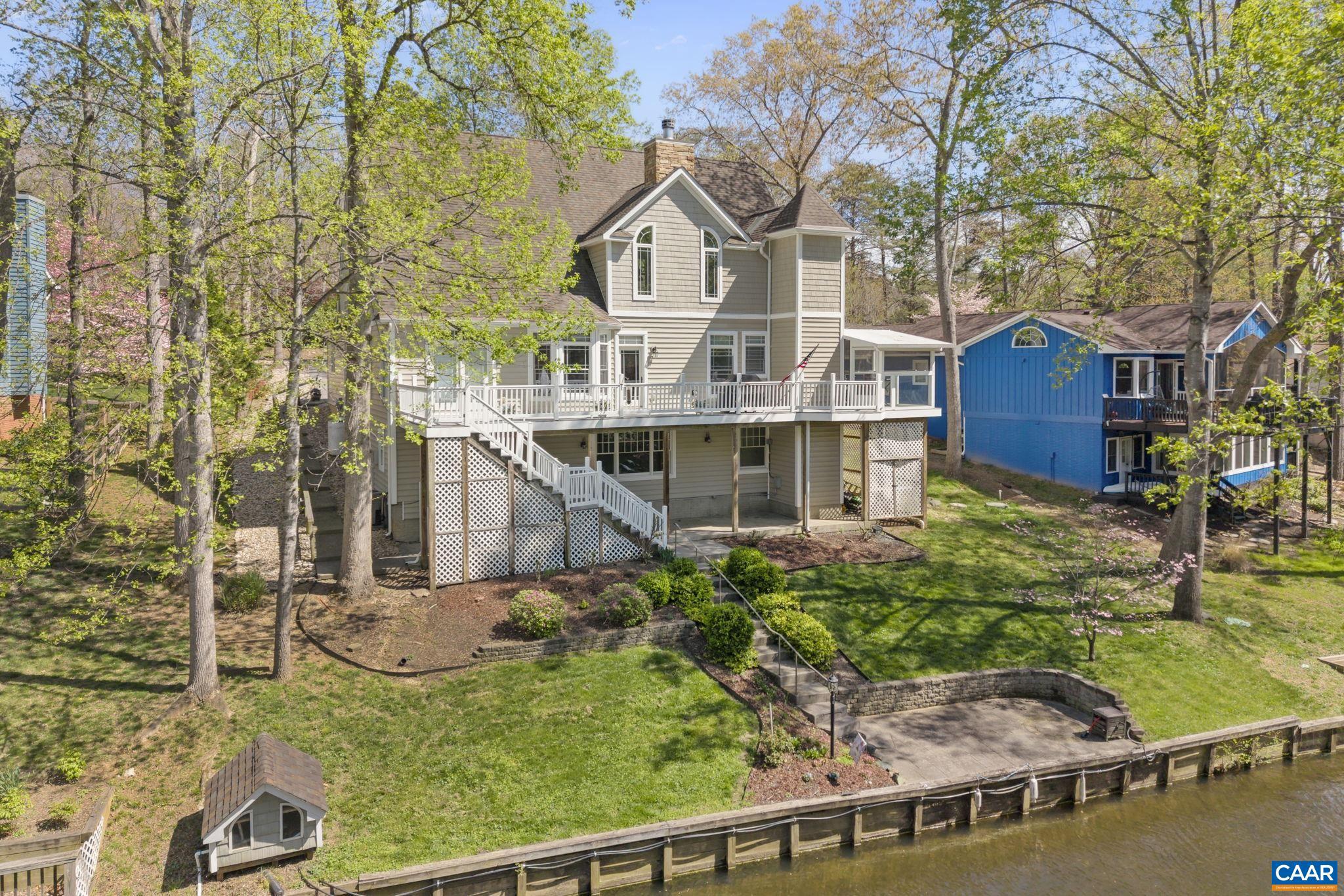 LAKE MONTICELLO - Residential