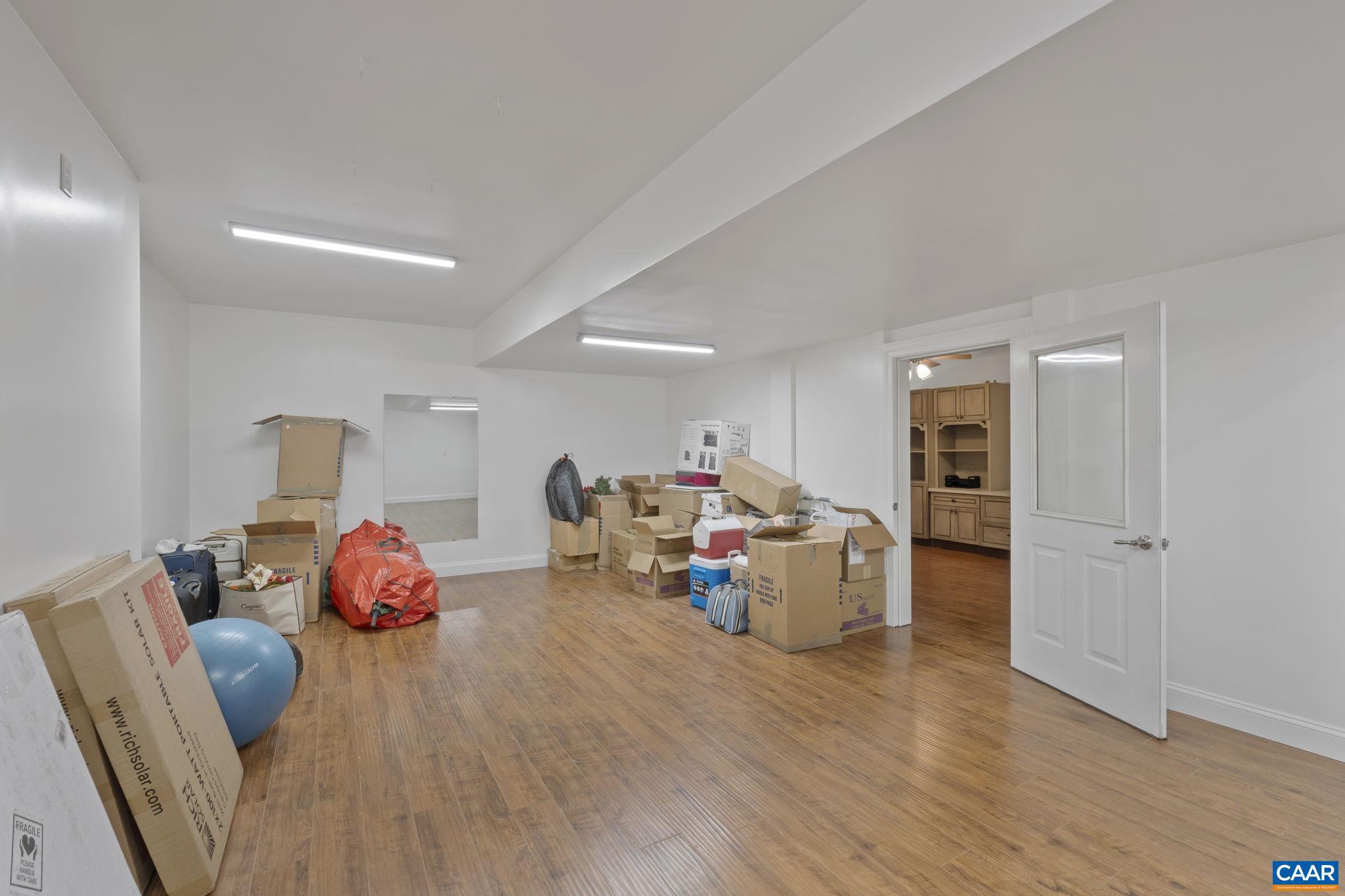 LAKE MONTICELLO - Residential