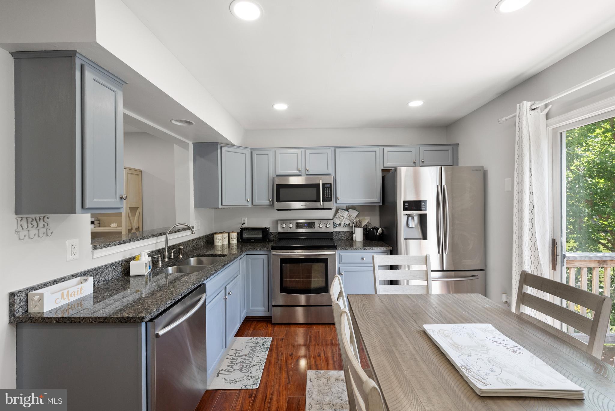 14291 NEWBERN LOOP