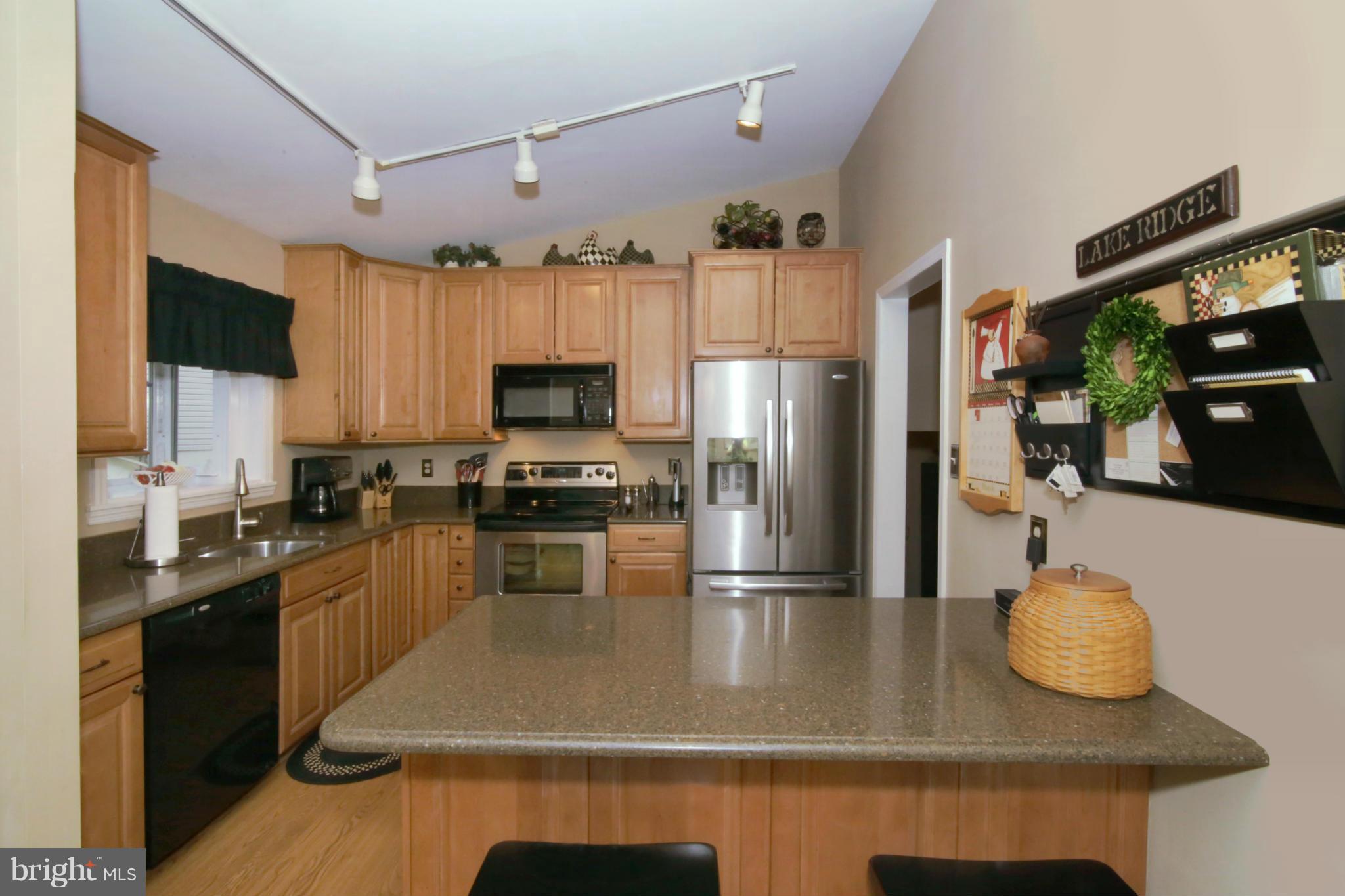 LAKE RIDGE/PROMONTRY OAK - Residential