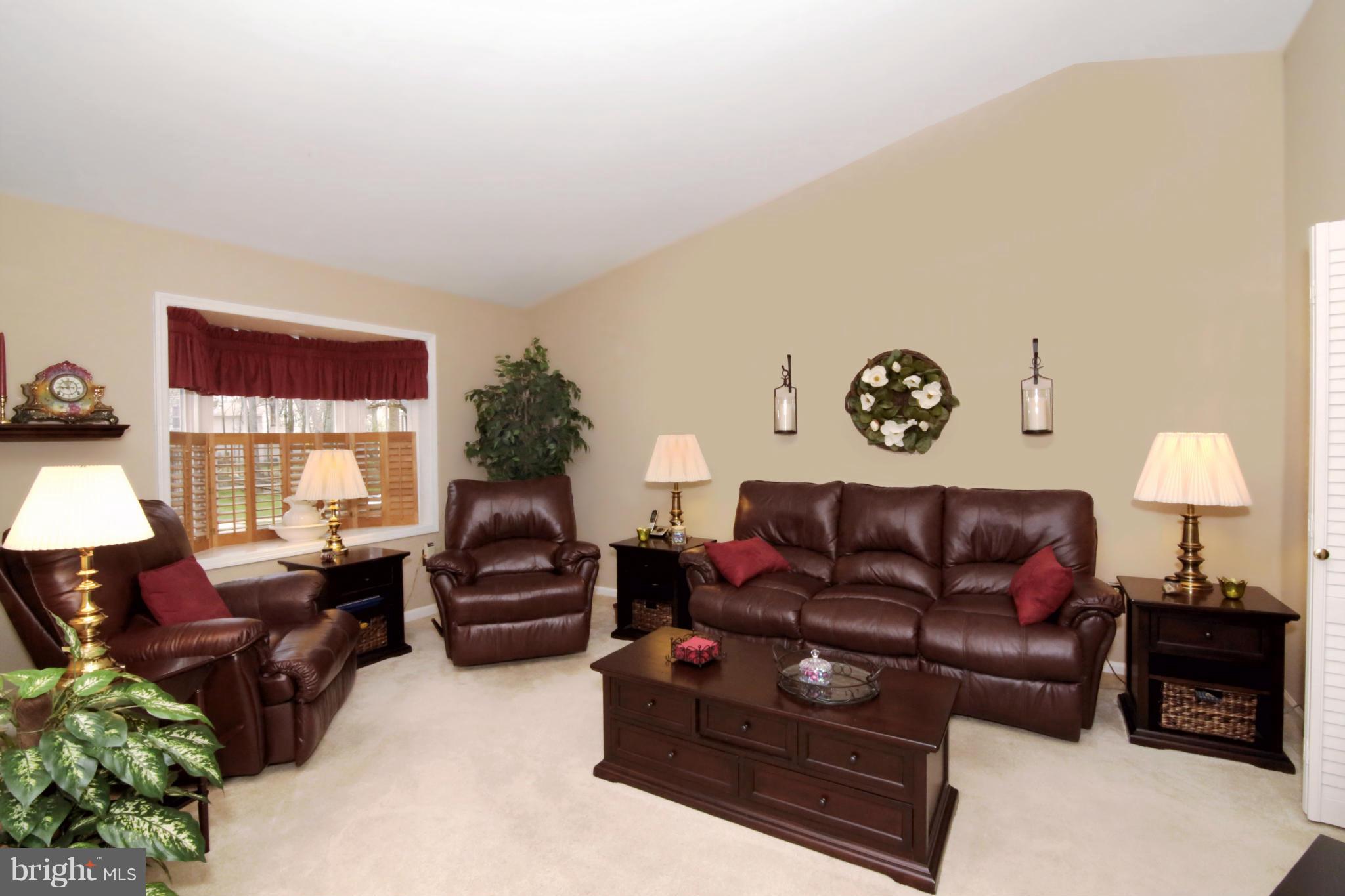 LAKE RIDGE/PROMONTRY OAK - Residential