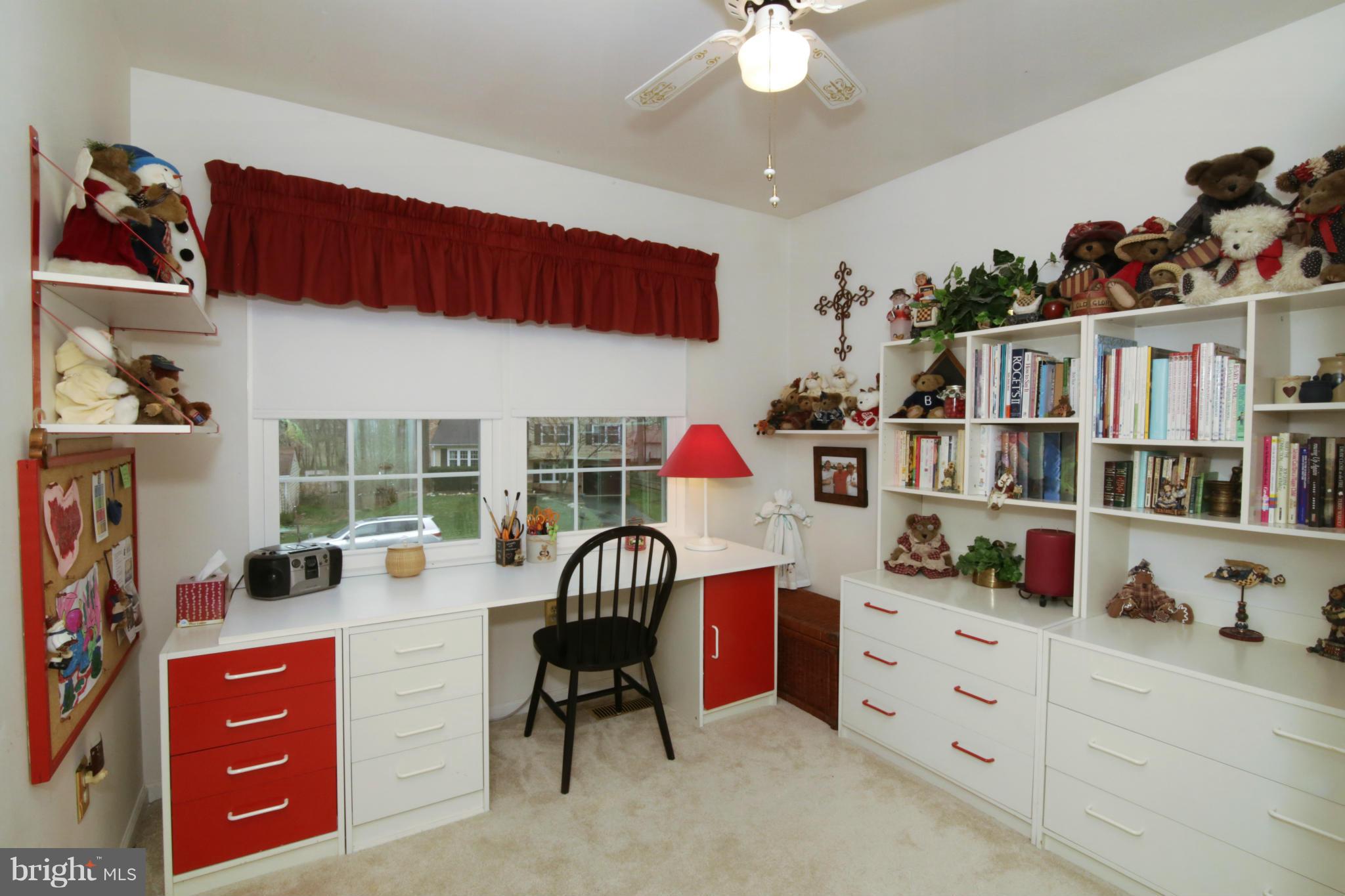 LAKE RIDGE/PROMONTRY OAK - Residential