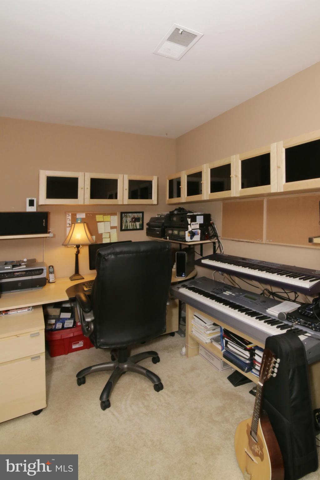 LAKE RIDGE/PROMONTRY OAK - Residential