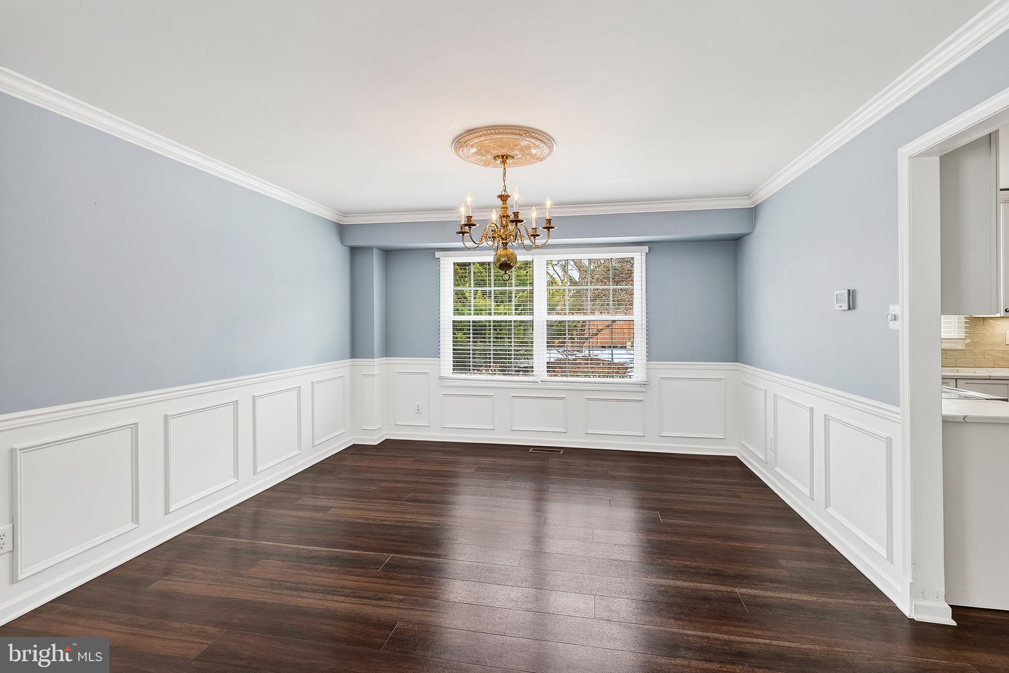 YARDLEY RUN - Residential