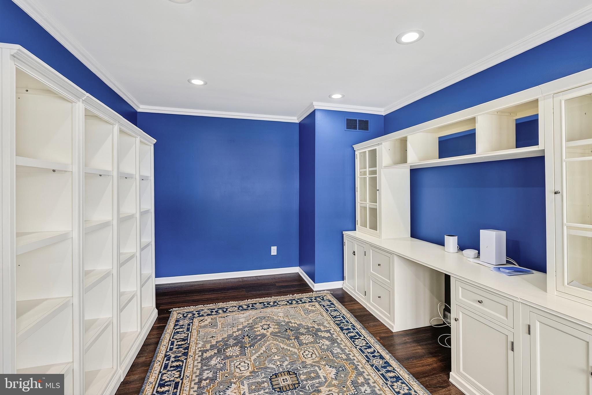 YARDLEY RUN - Residential