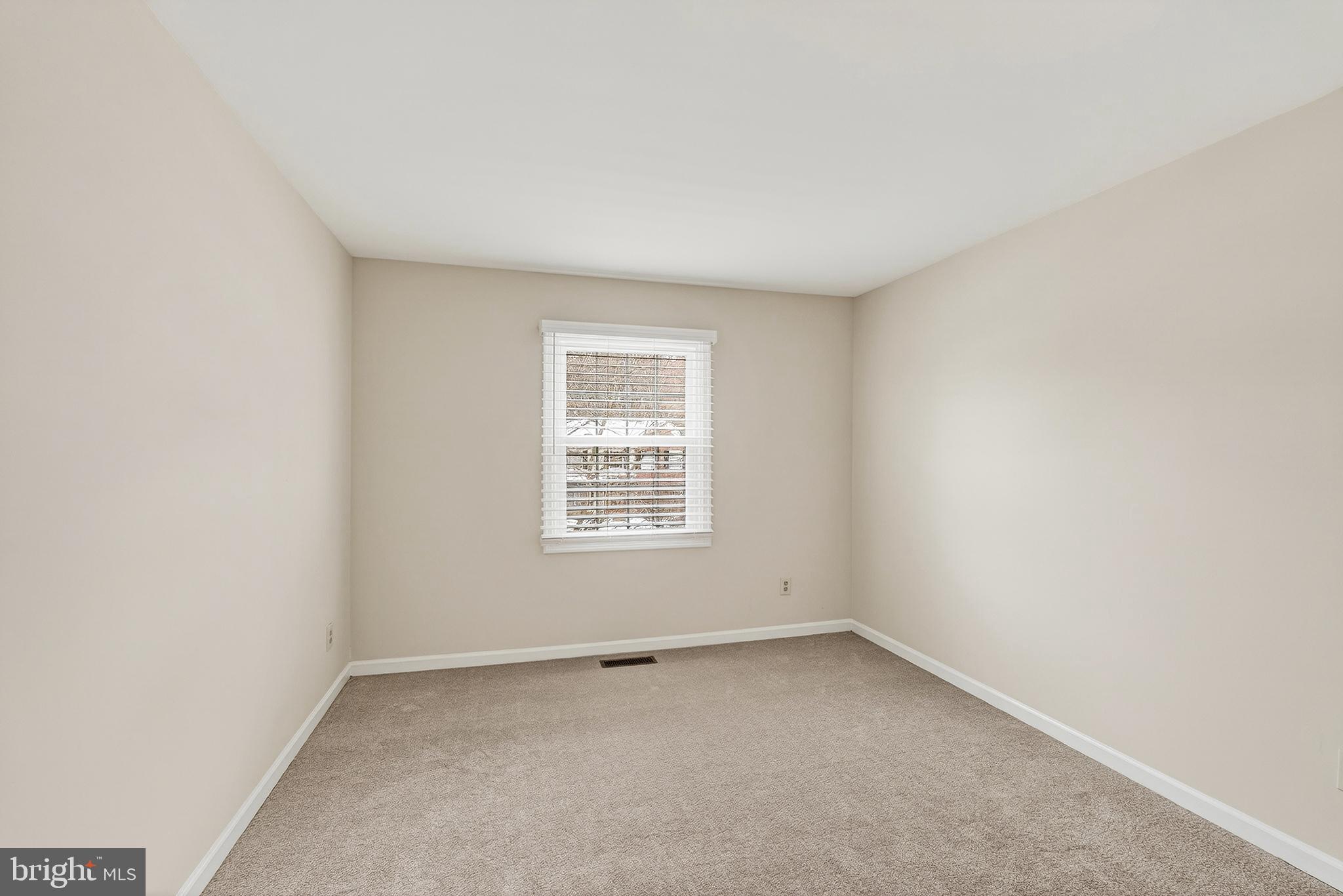 YARDLEY RUN - Residential