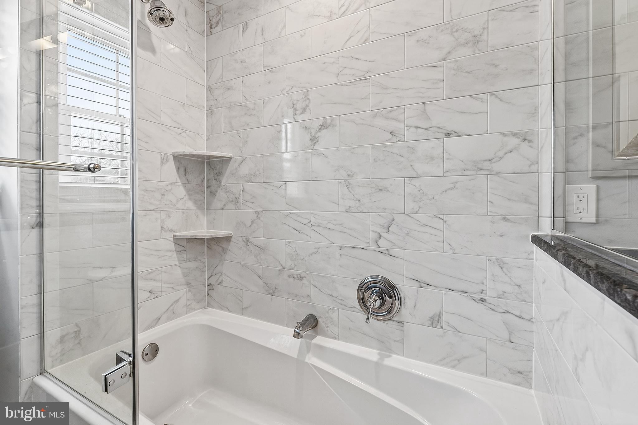 YARDLEY RUN - Residential