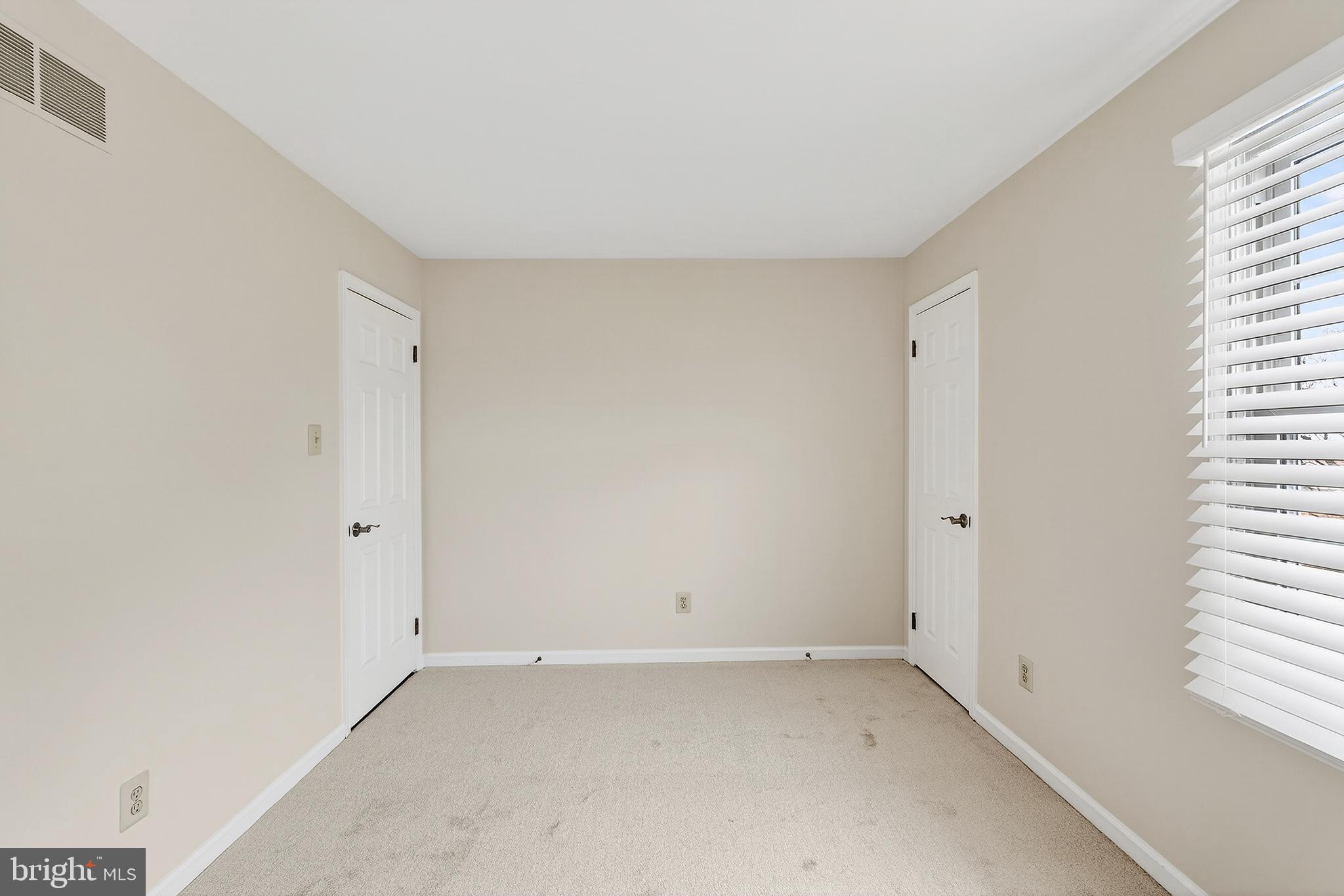 YARDLEY RUN - Residential