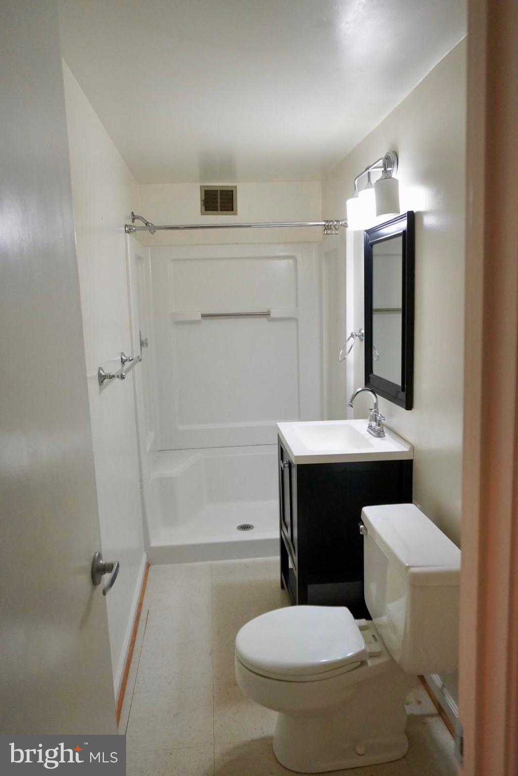 REGENCY SQUARE - Residential